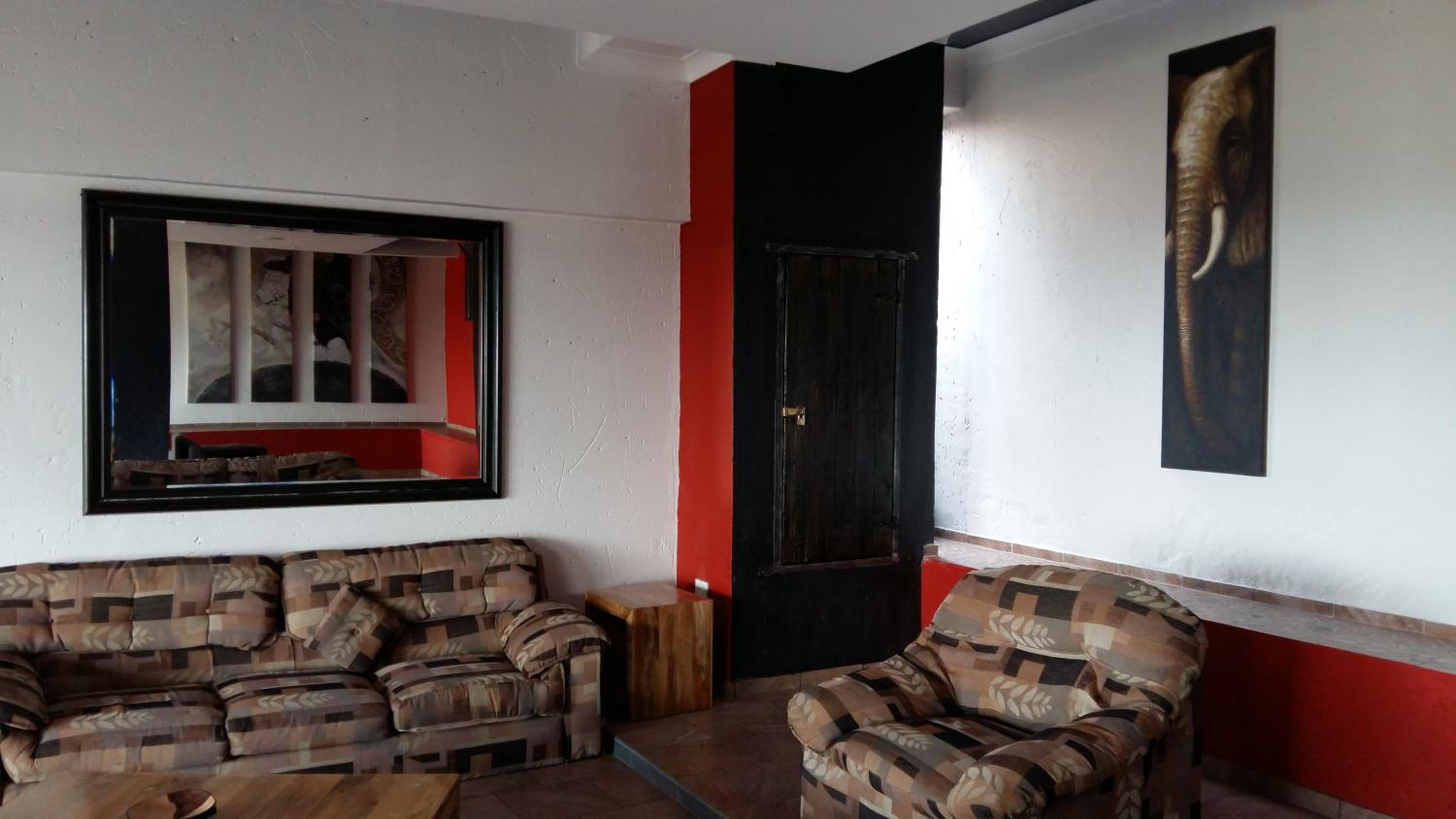 Superior Suite - Photo 18