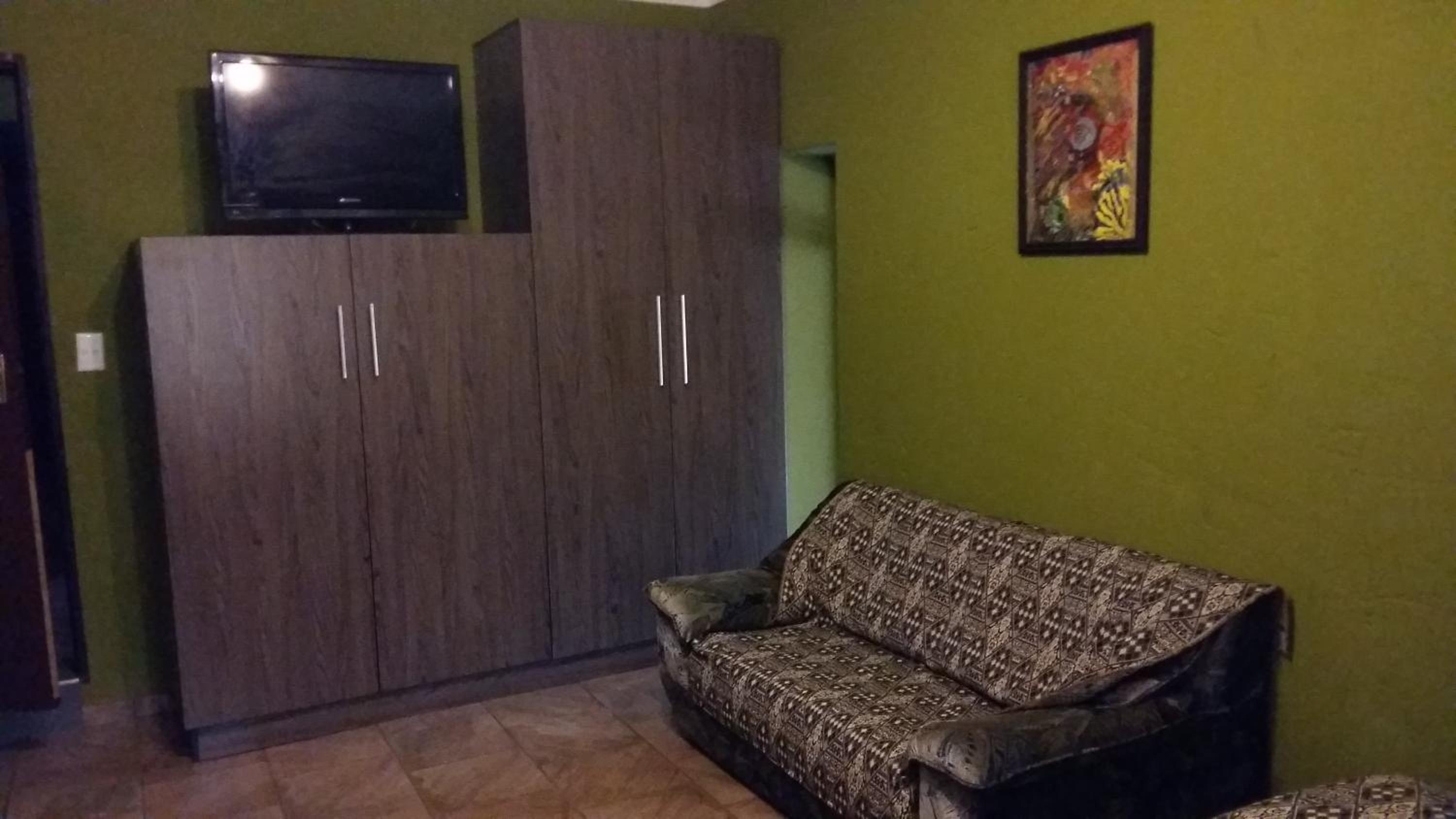 Superior Suite - Photo 16