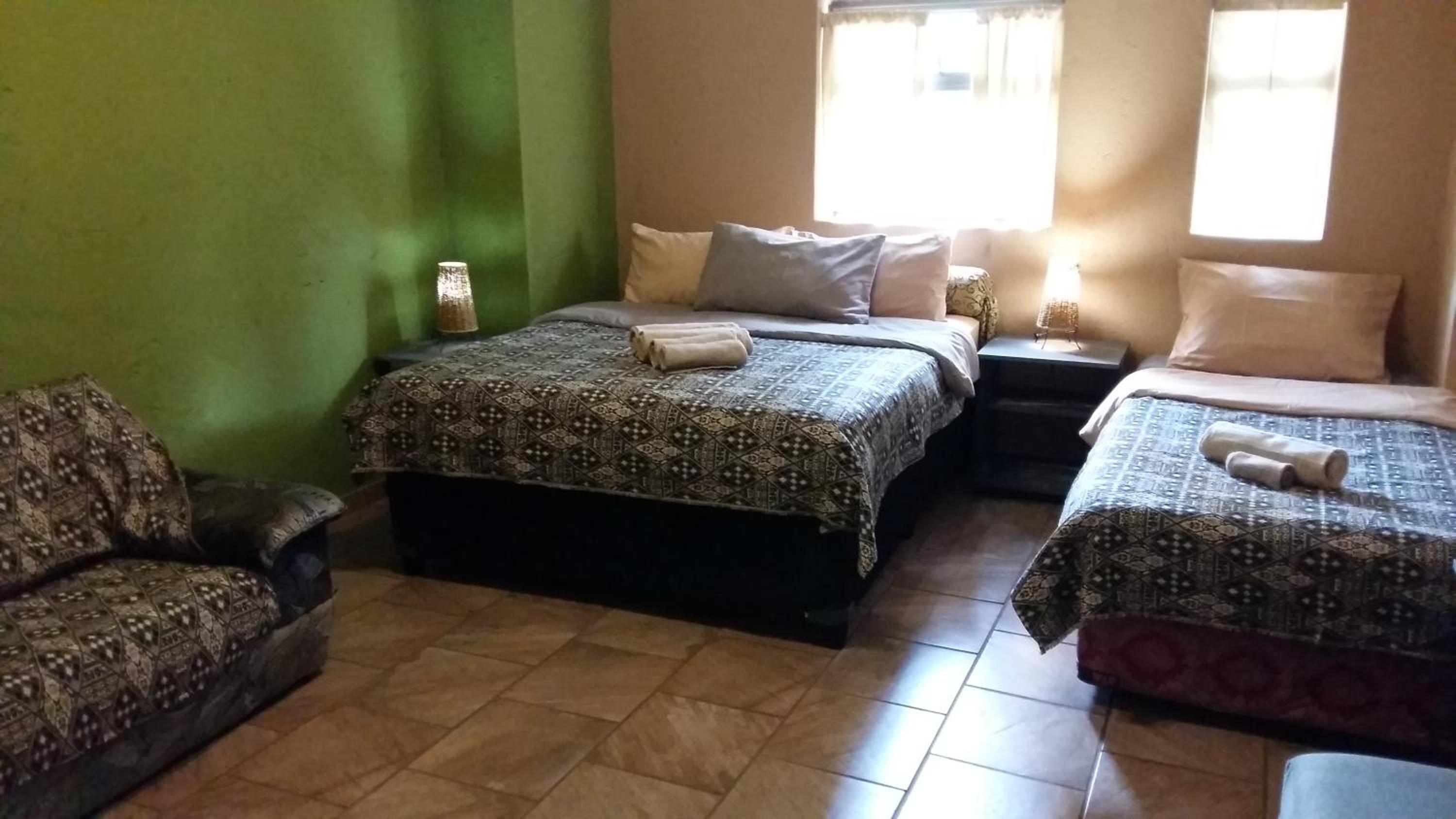 Superior Suite - Photo 4