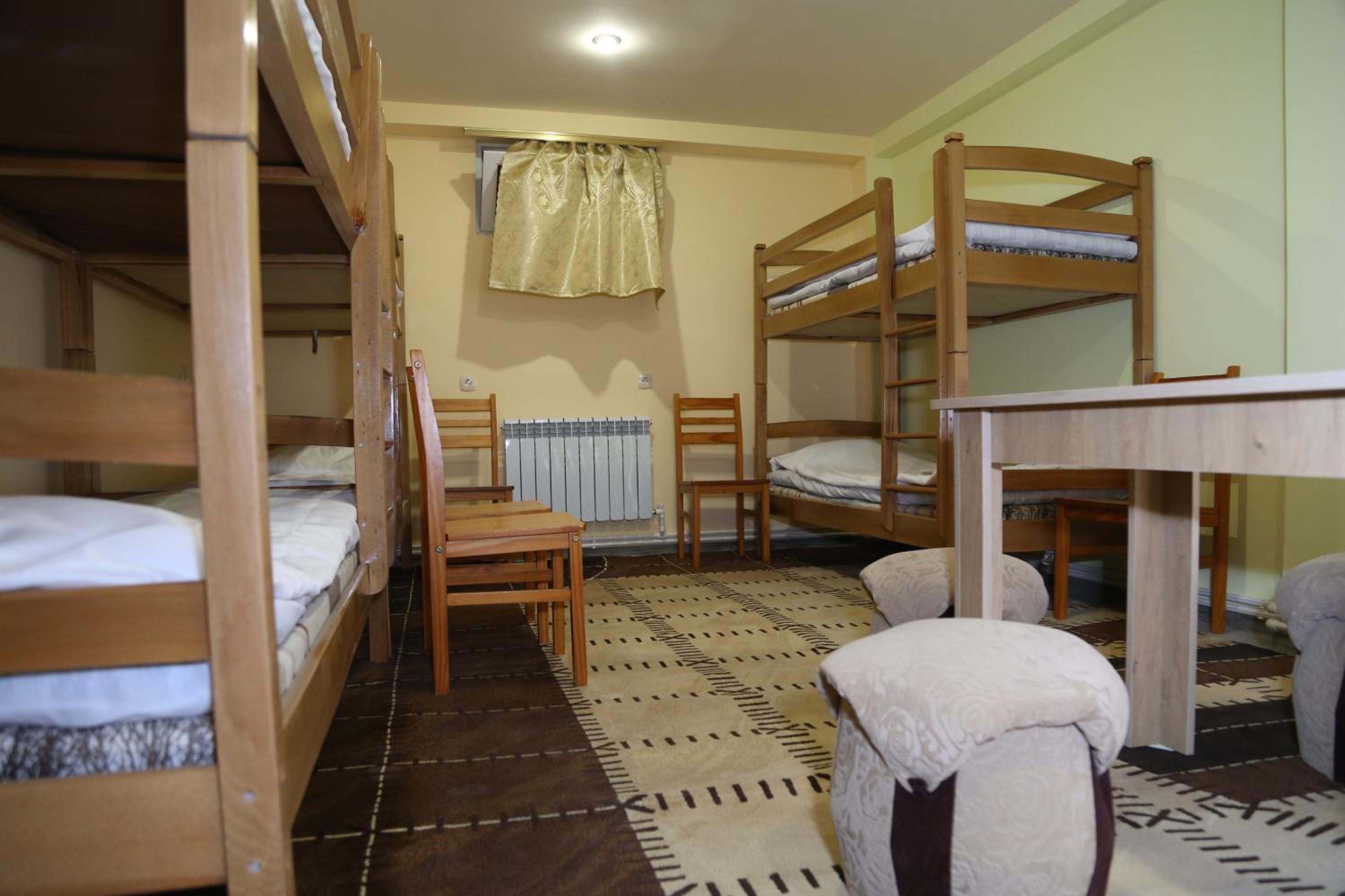 Bed in 6-Bed Dormitory Room photo 1