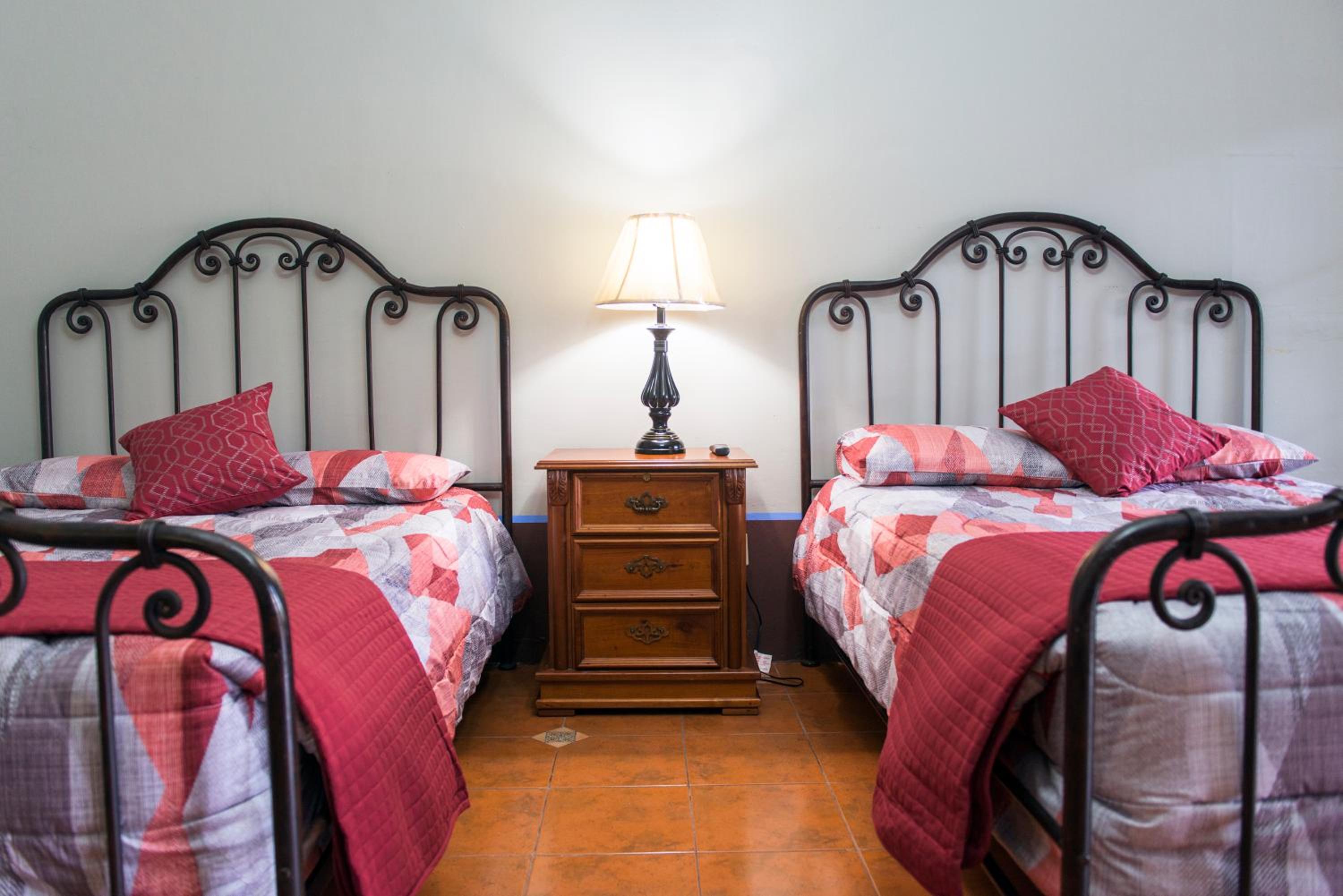 Twin Room with Private Bathroom photo 3