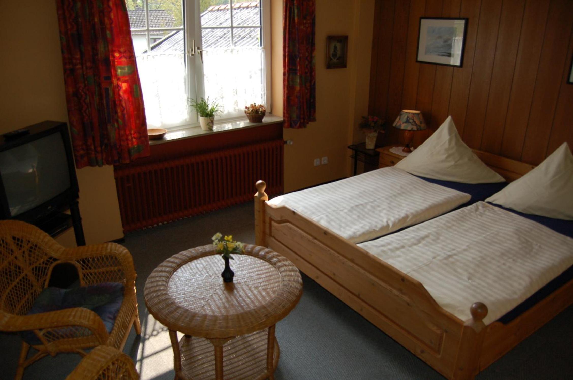 Double Room - Photo 7