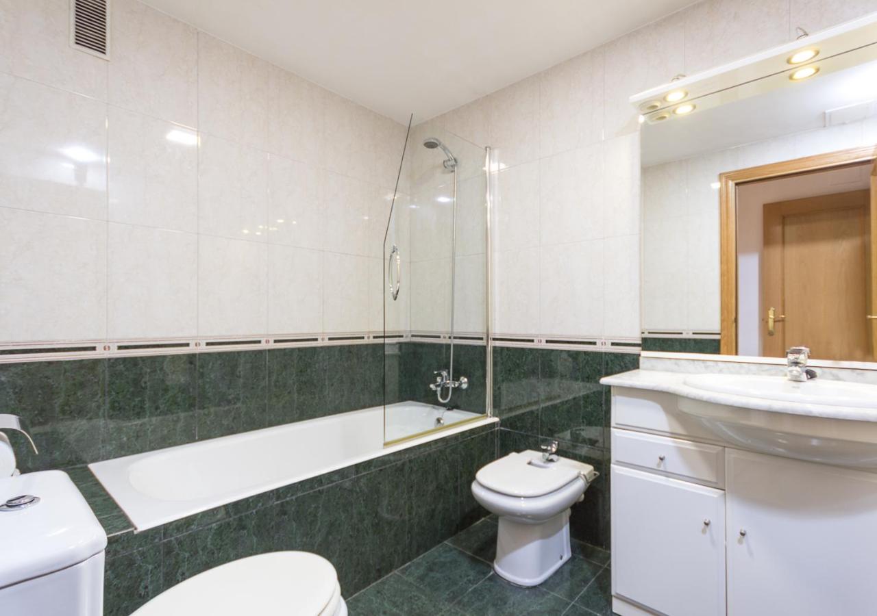 Three-Bedroom Apartment - Photo 16