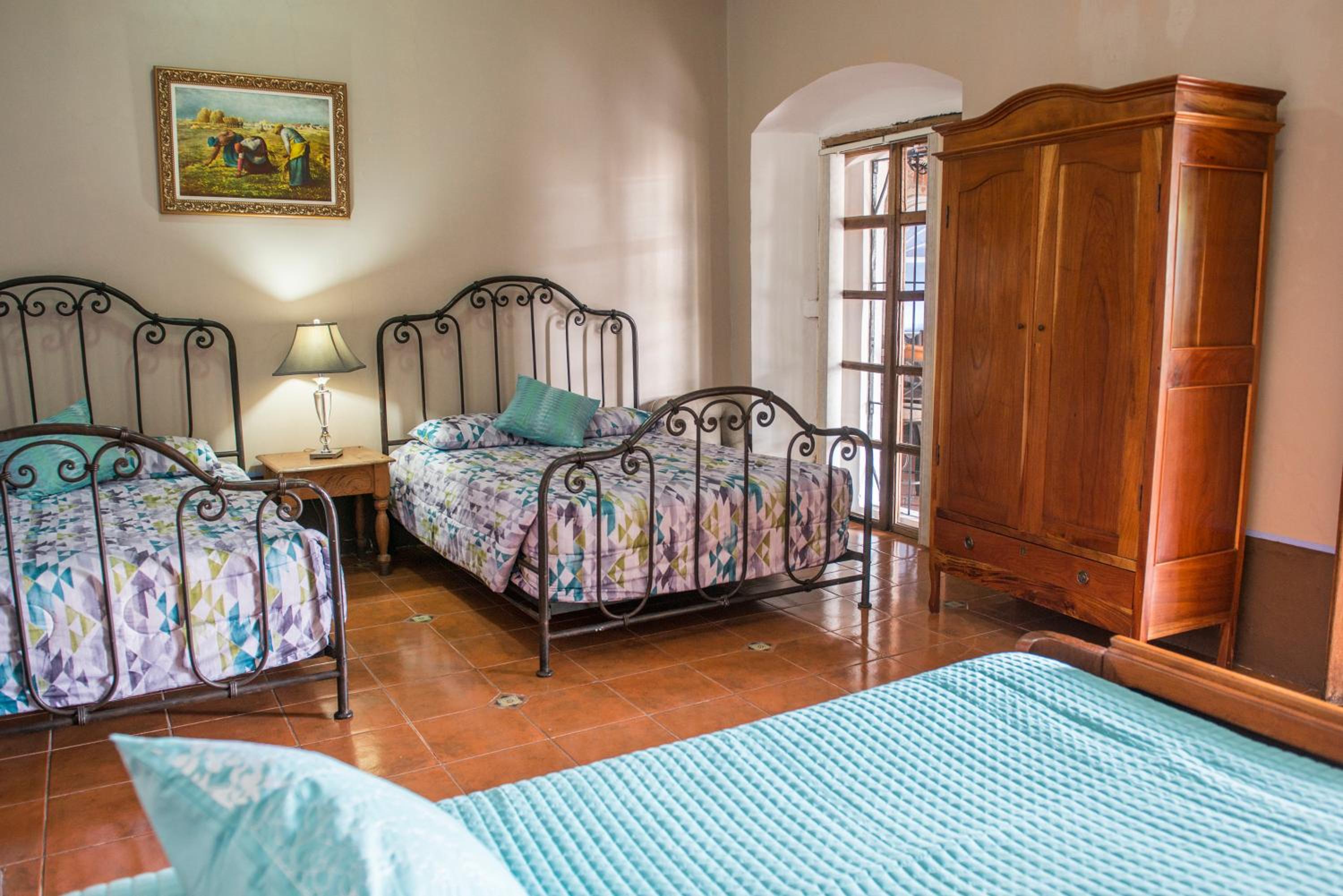 Triple Room with Private Bathroom photo 2