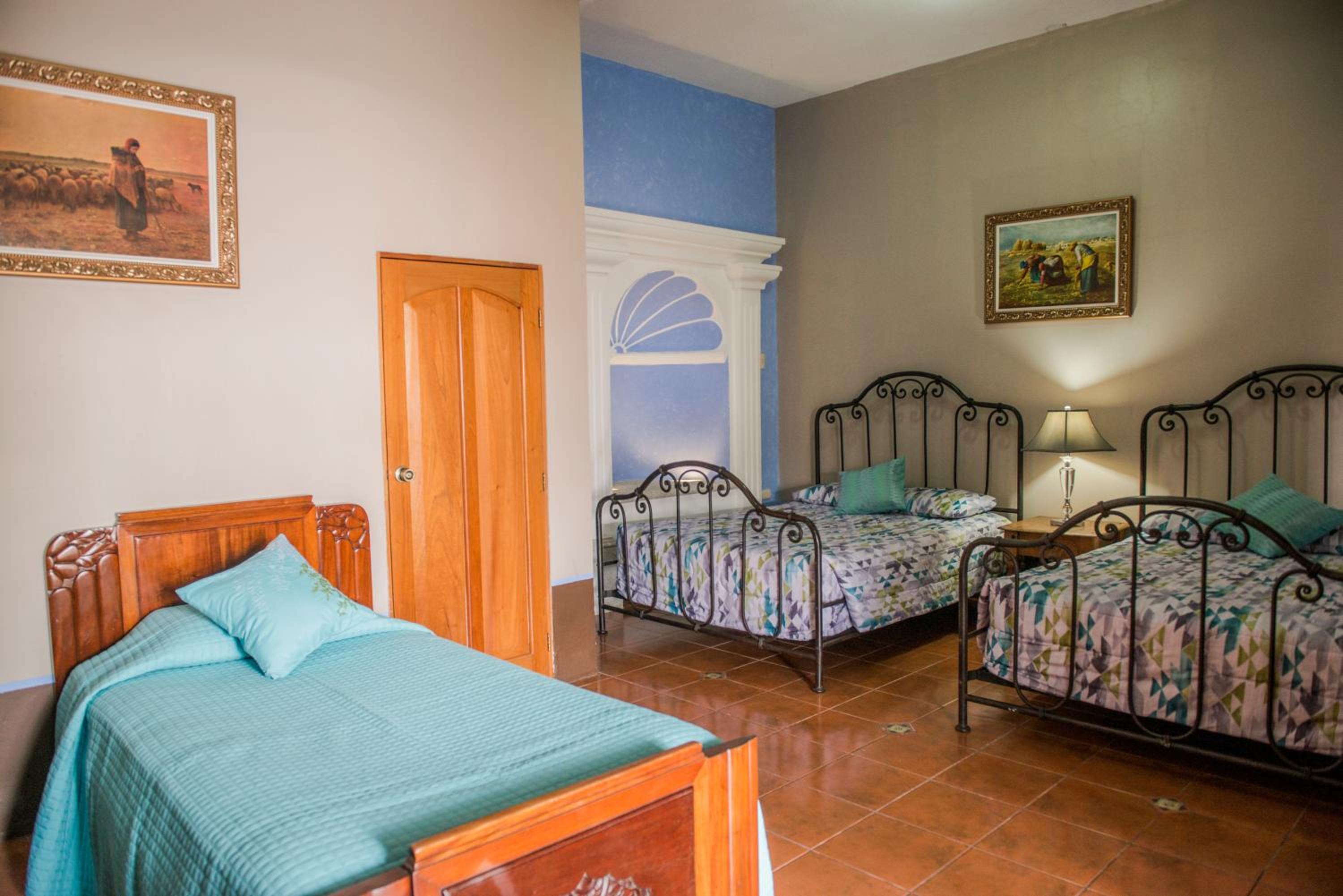 Triple Room with Private Bathroom photo 1
