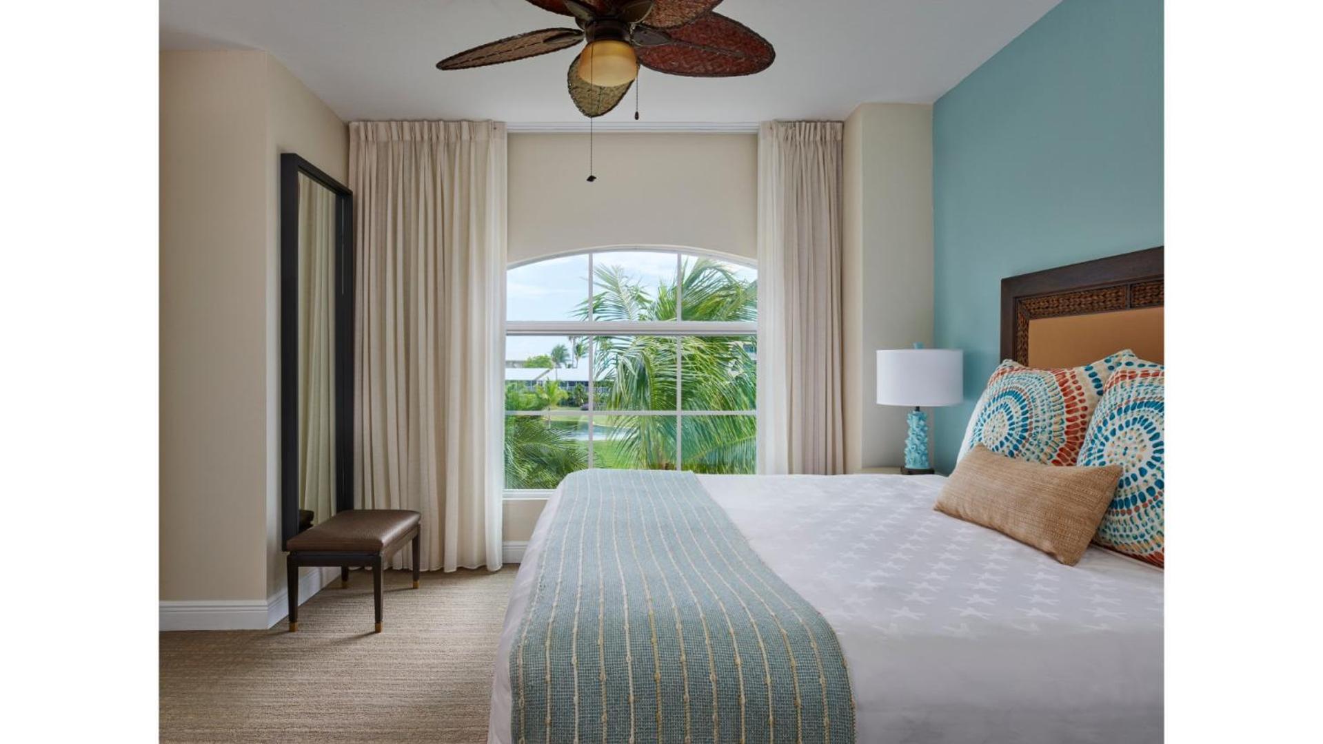 Golf Course One Bedroom Suite - Photo 3