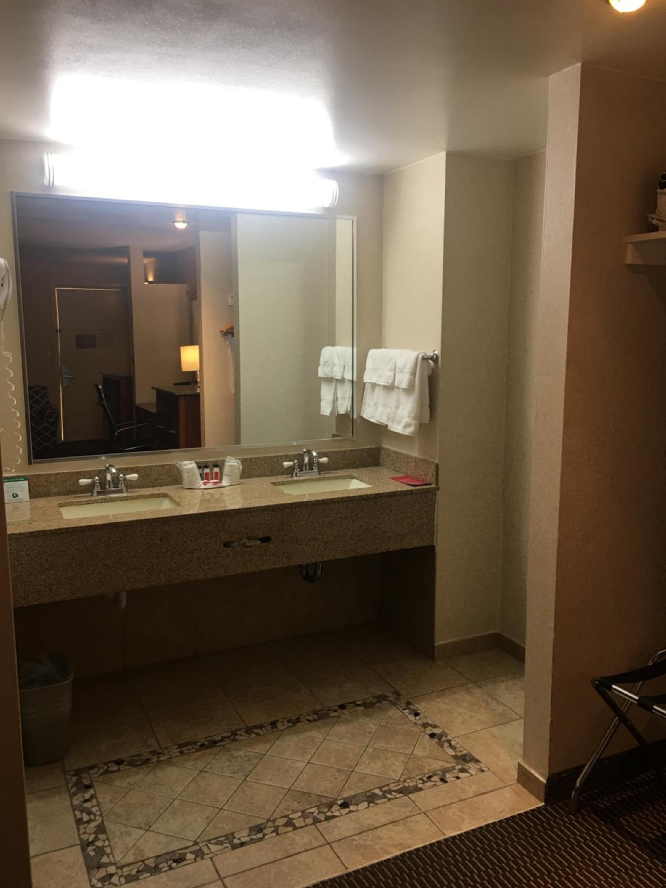 King Studio Suite - Non-Smoking - Photo 5