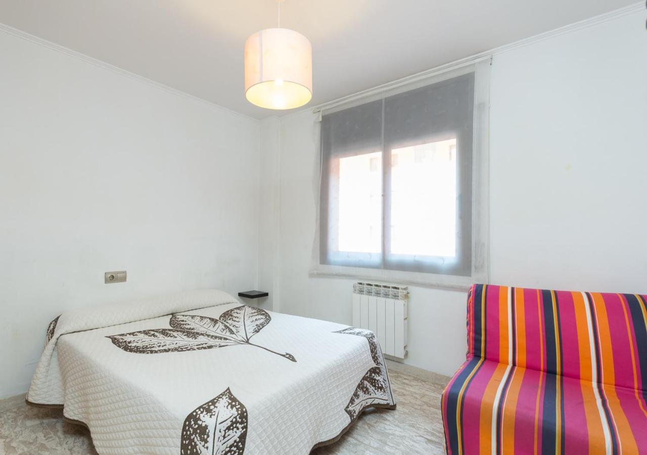 Three-Bedroom Apartment - Photo 25