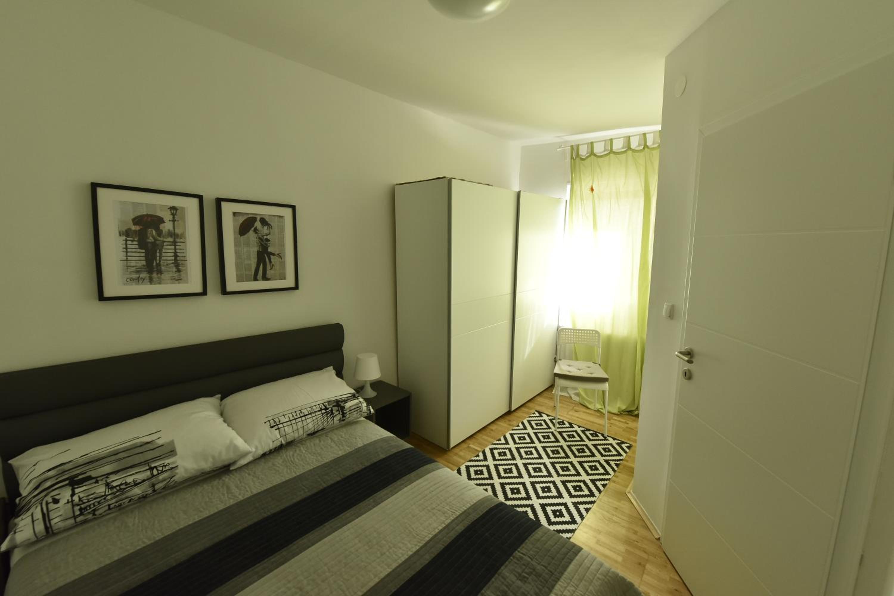 One-Bedroom Apartment (4 Adults)