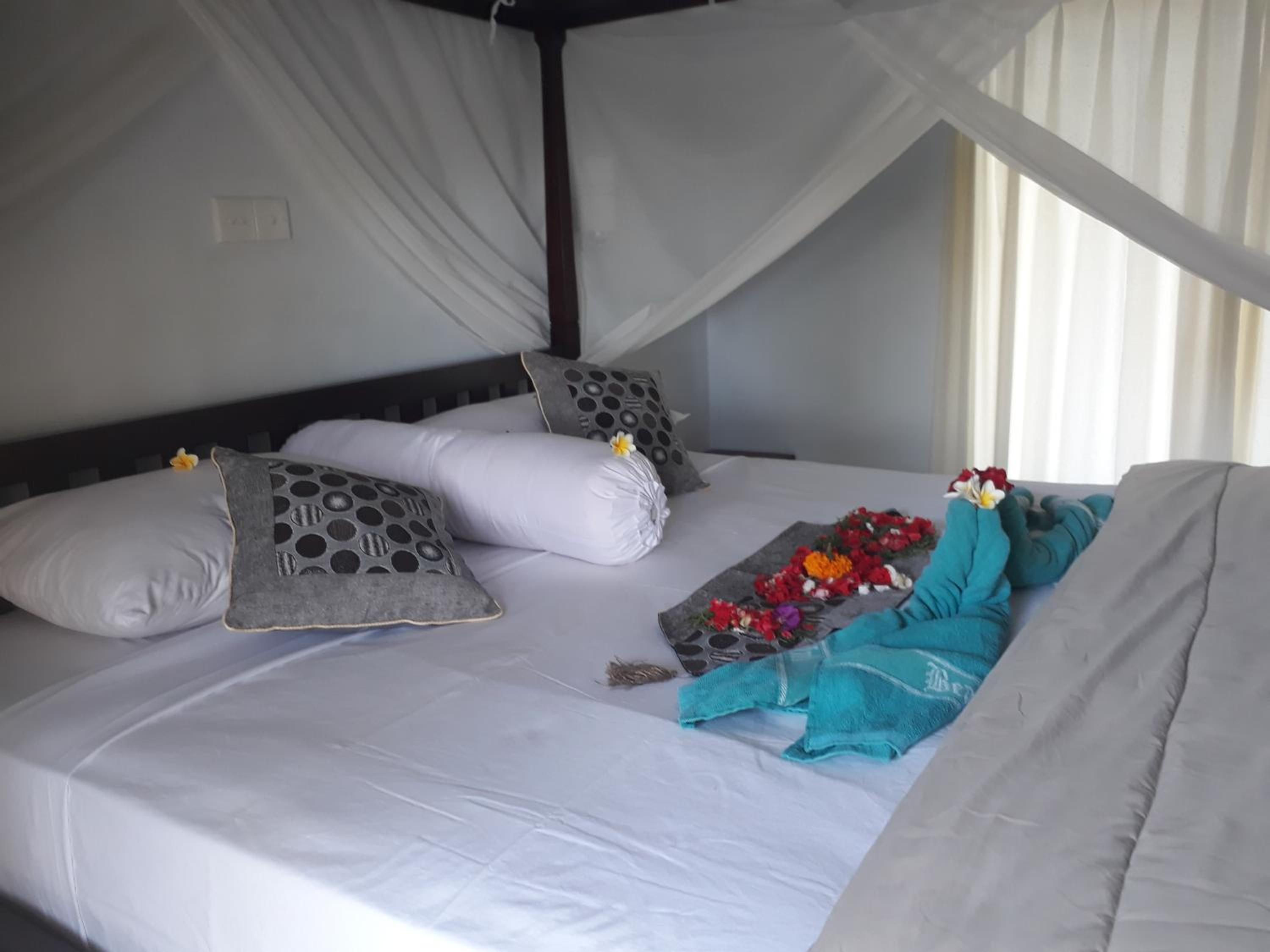 Double Room - Photo 7
