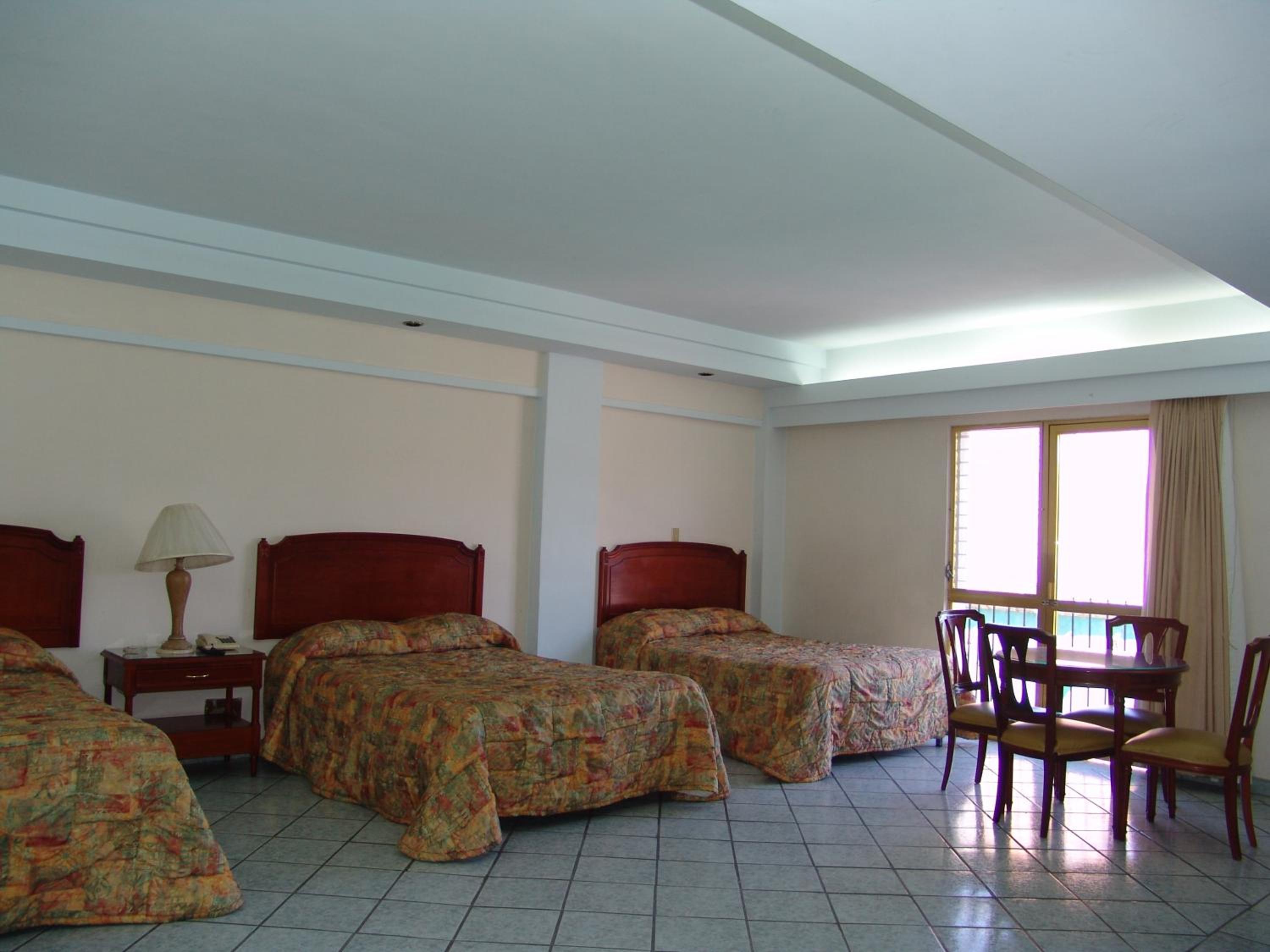 Triple Room photo 2