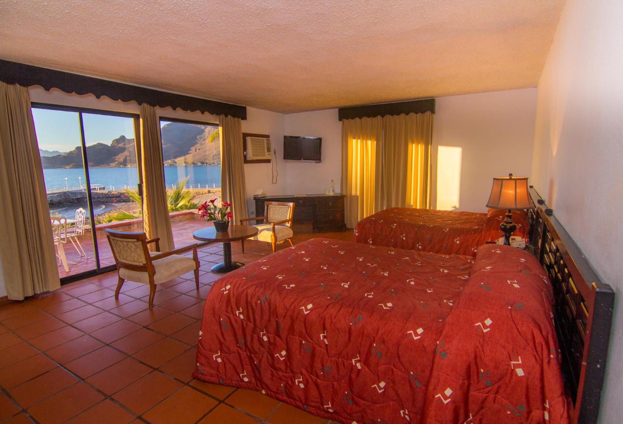 Junior Suite - Beach Front photo 1