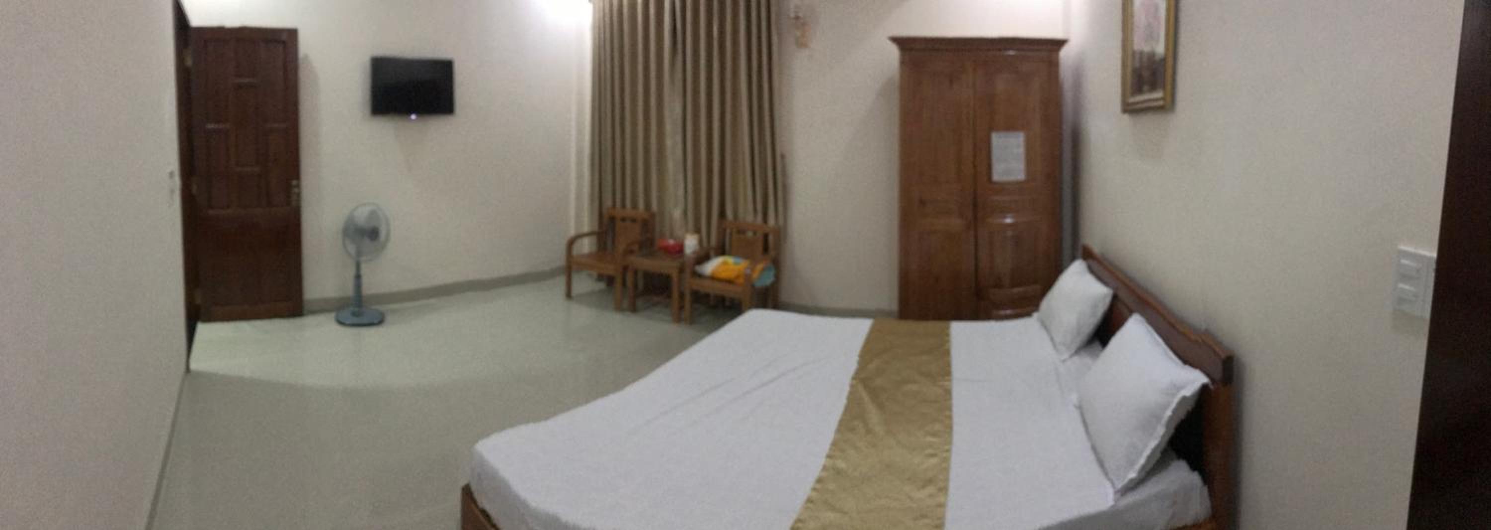 Deluxe King Room - Photo 6