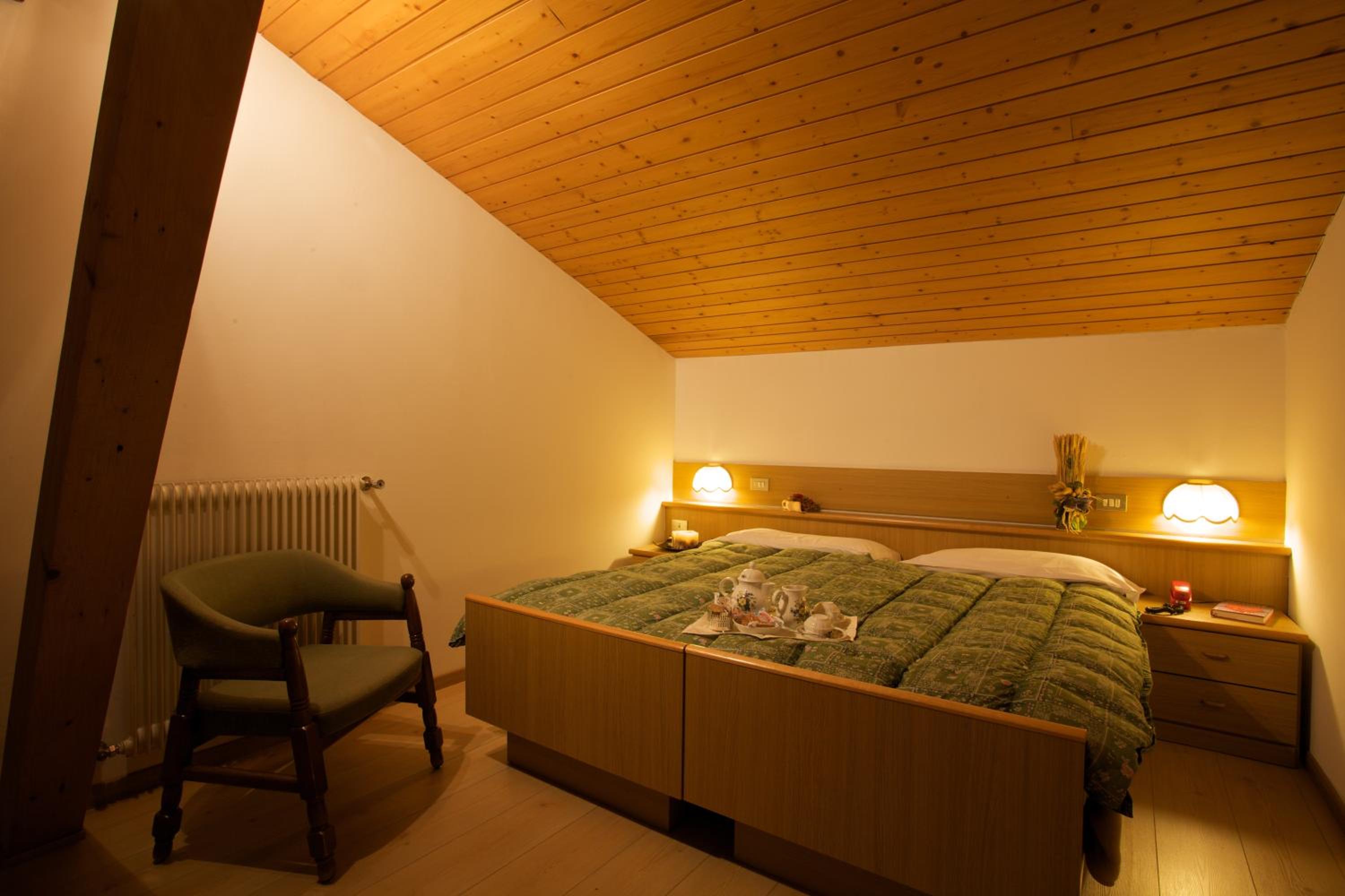 Double or Twin Room - Photo 1