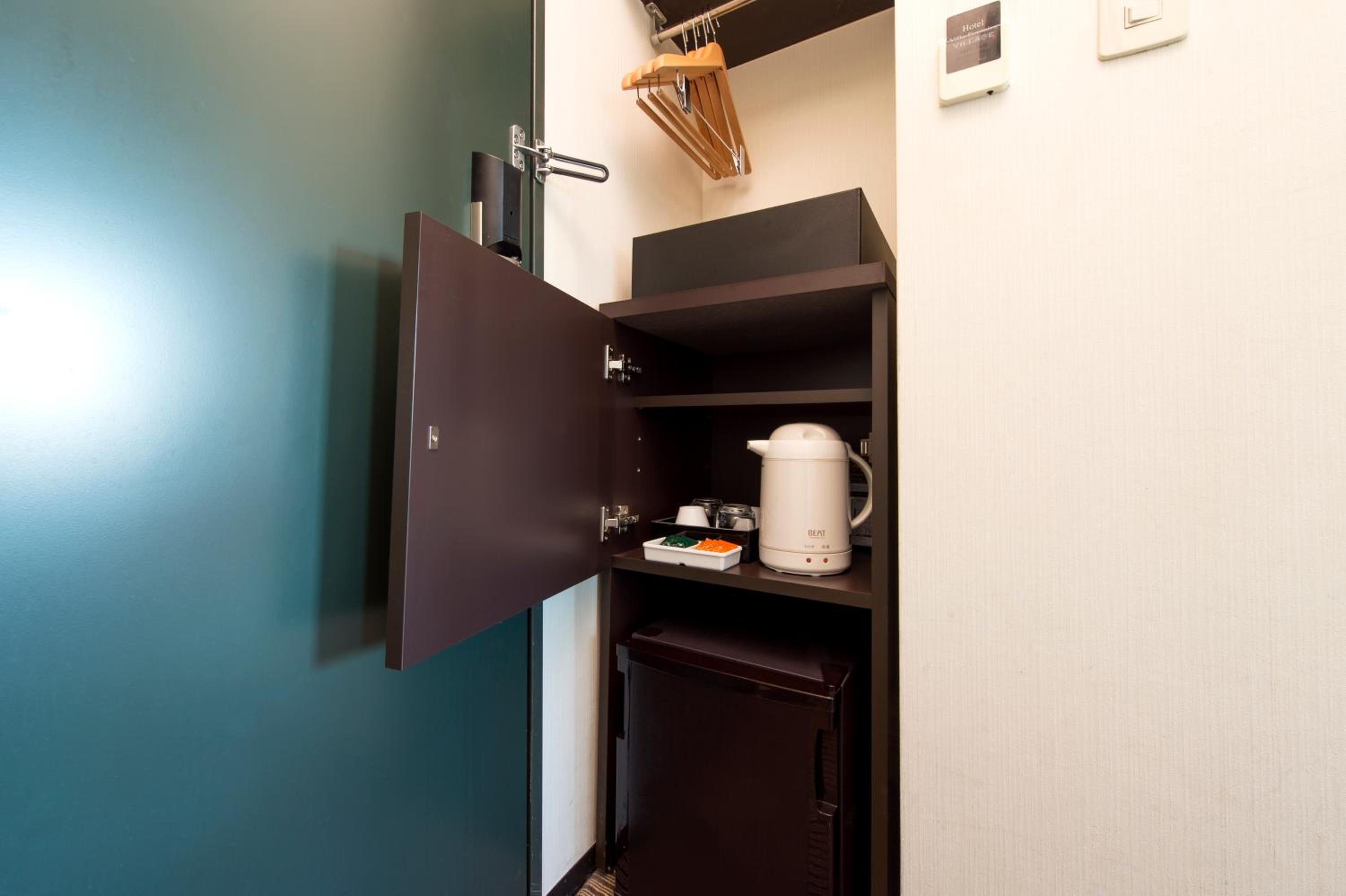 Superior Twin Room - Non-Smoking, Top Floor photo 3
