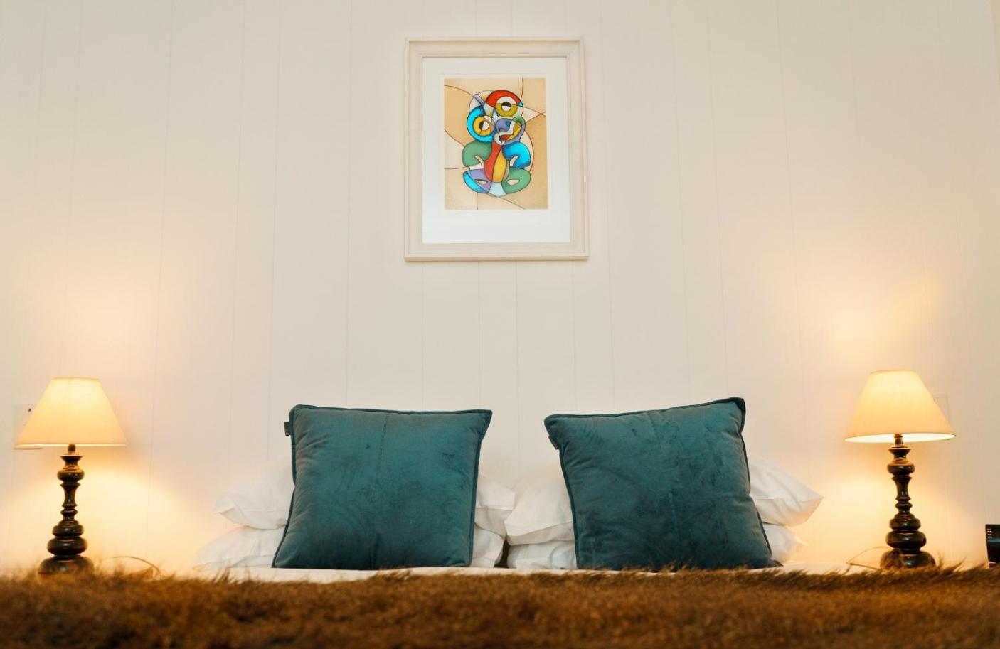 Apartment with Sea View - Photo 7