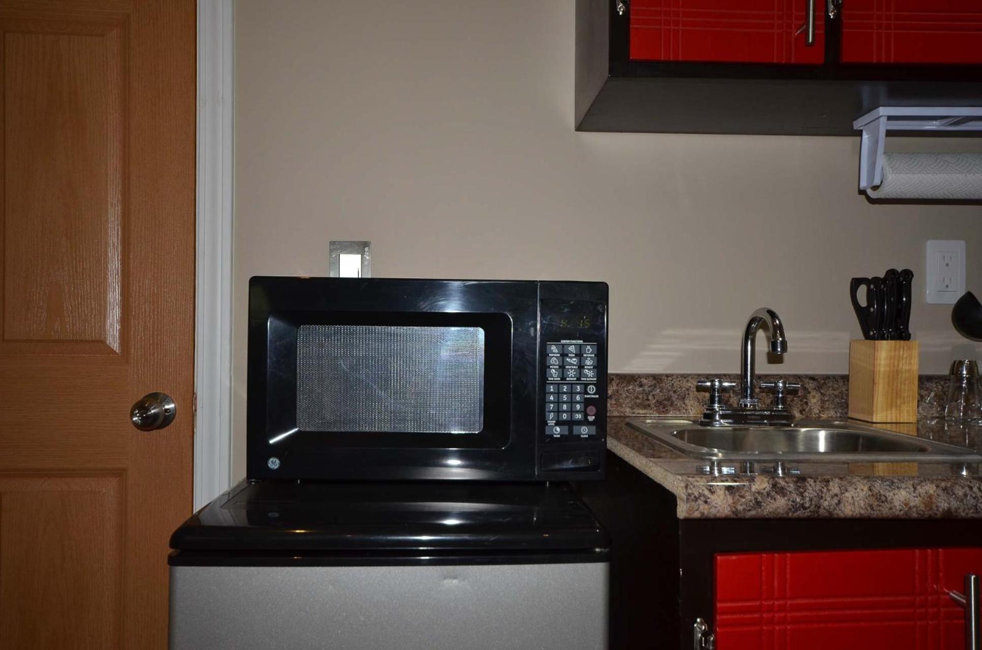Standard Suite - Photo 13