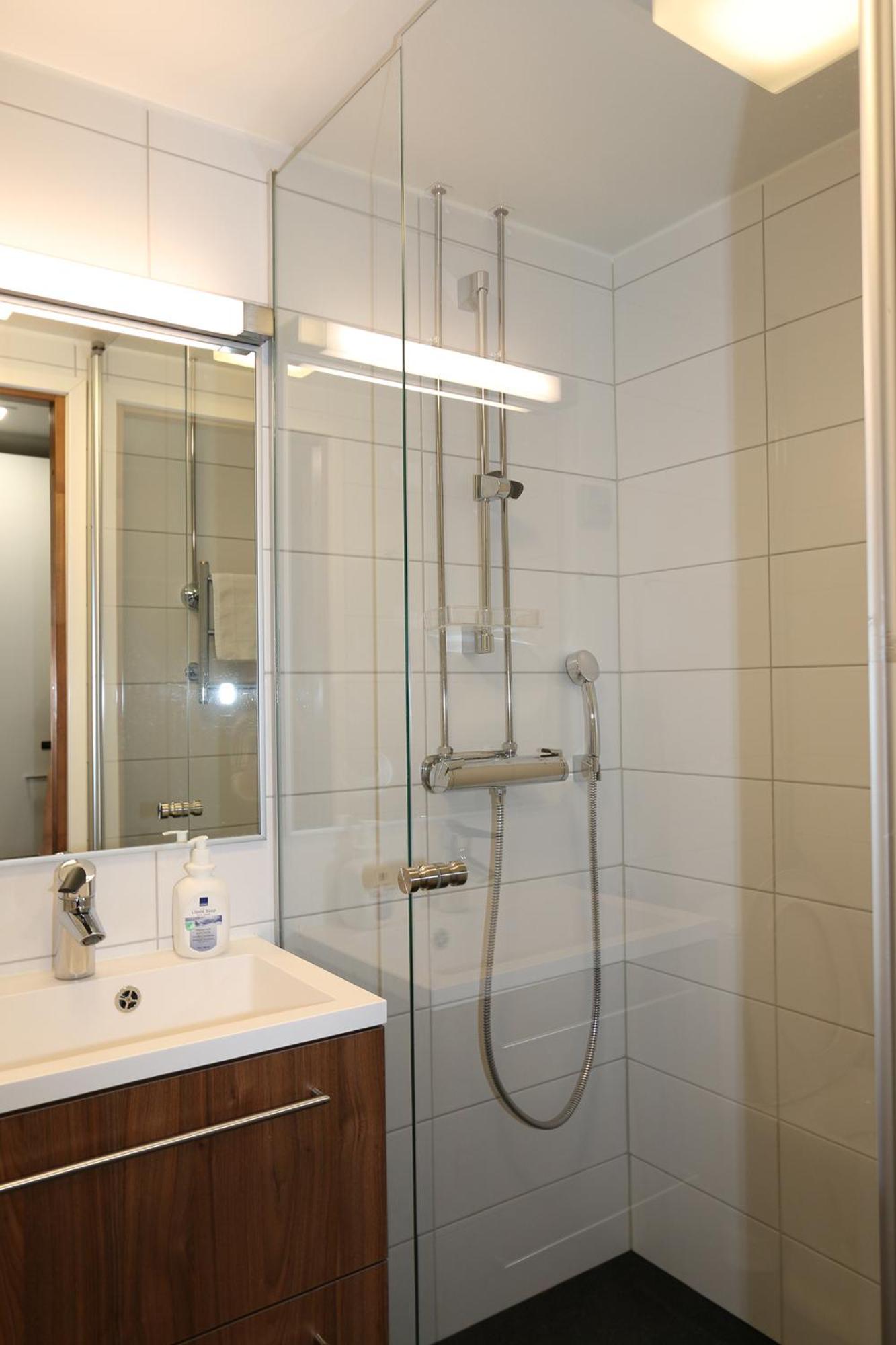 Twin Room - Photo 4