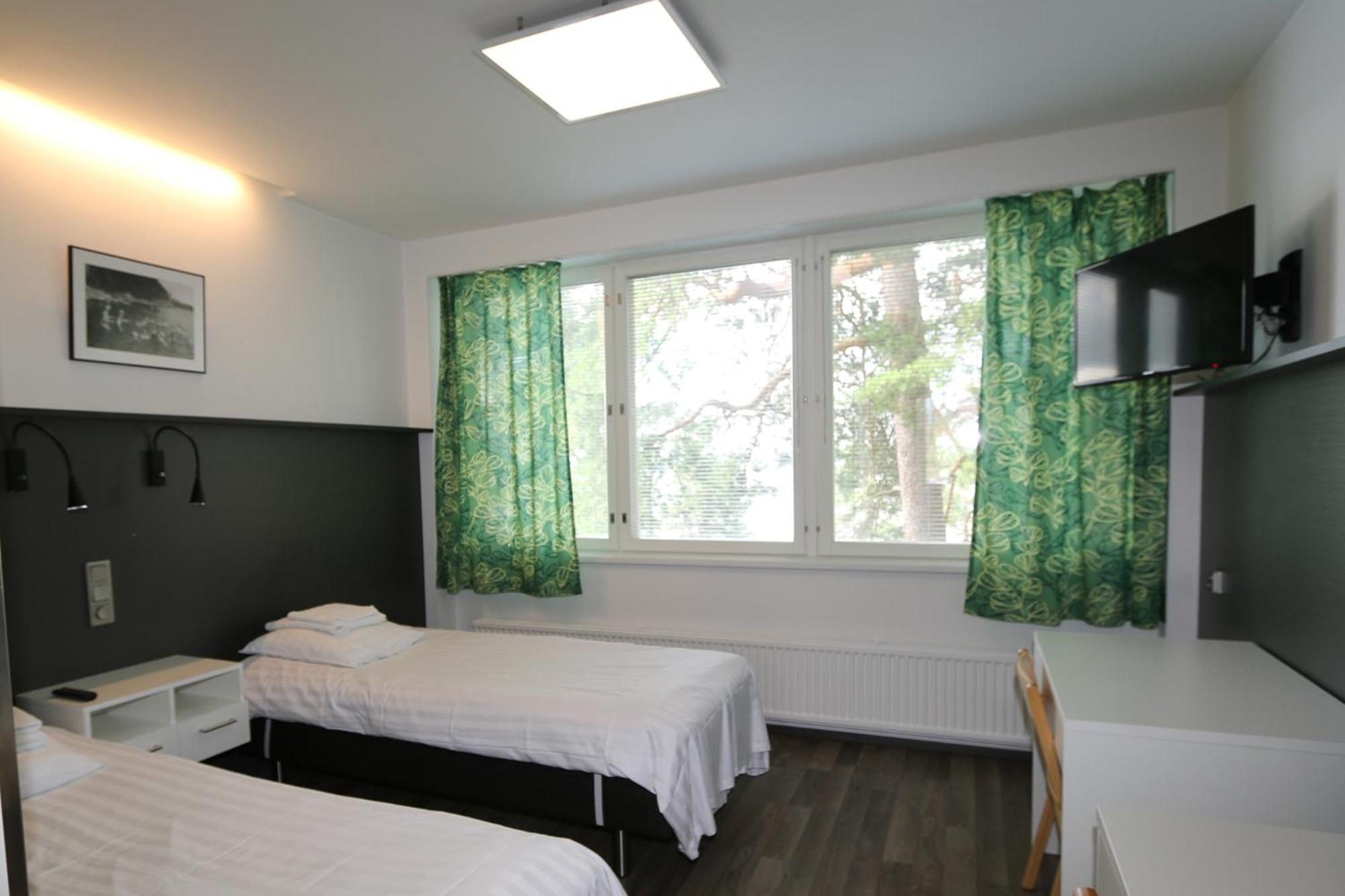 Twin Room - Photo 1