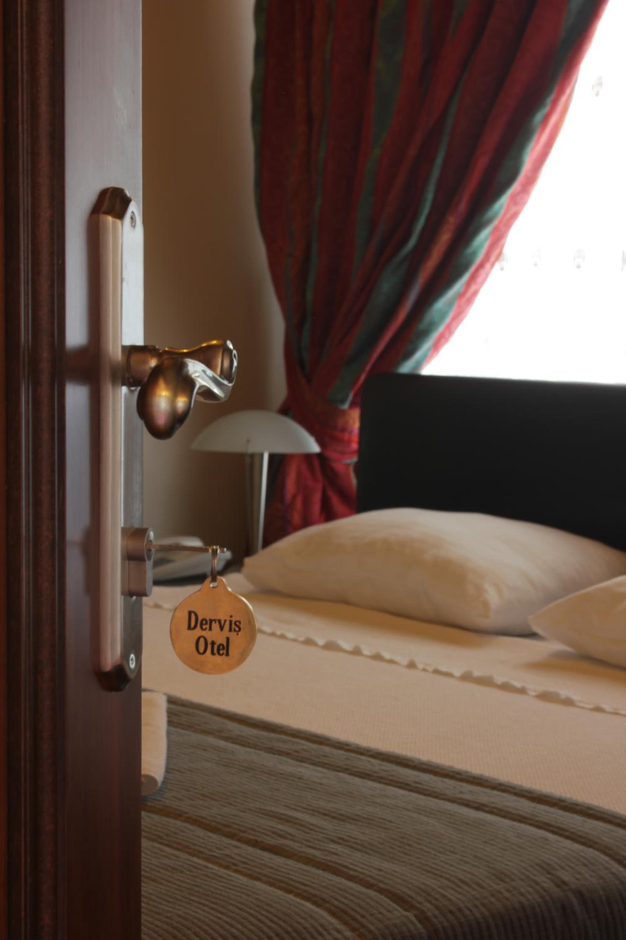 Economy Double Room photo 2