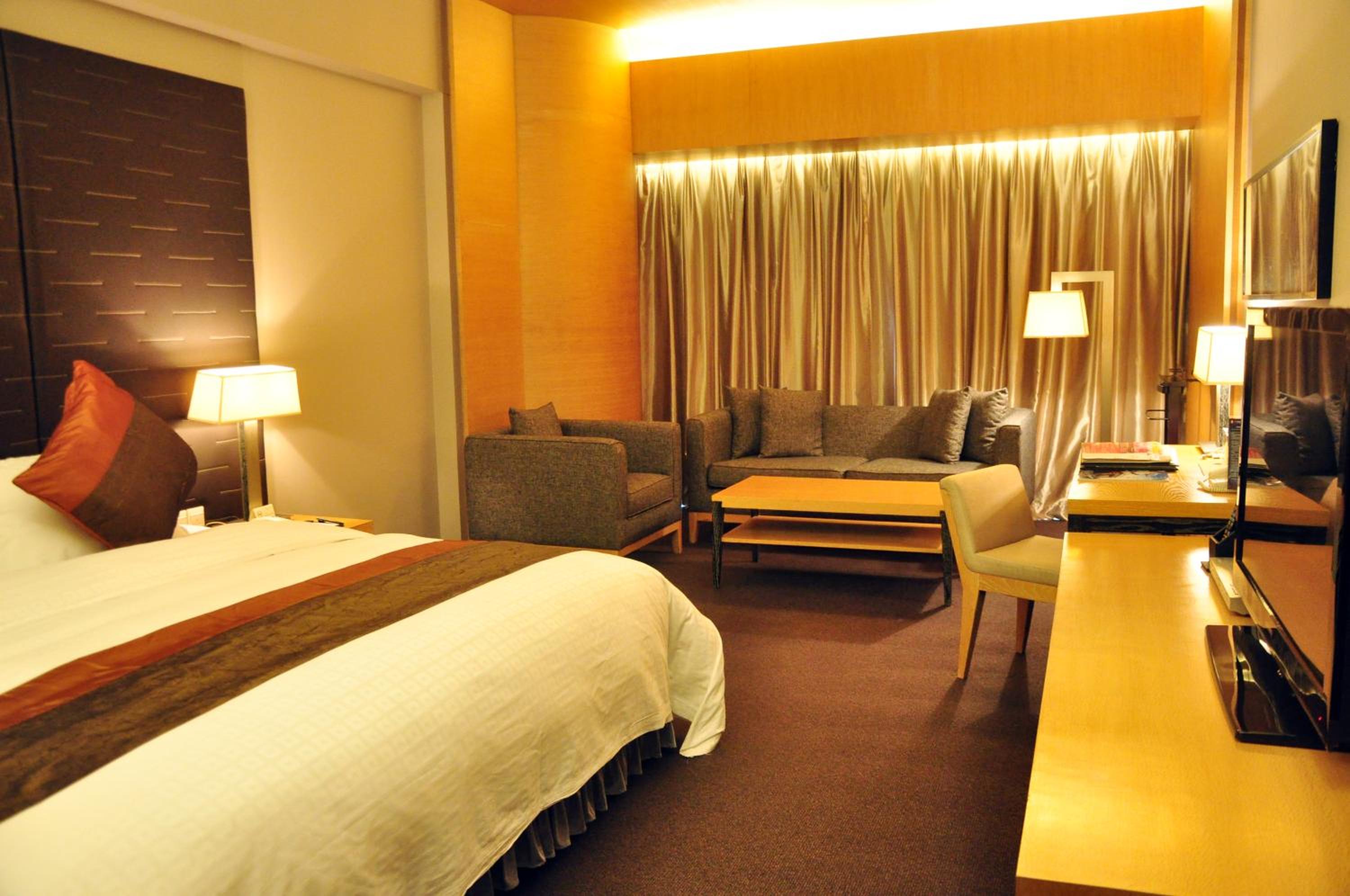 Superior Suite - Photo 1