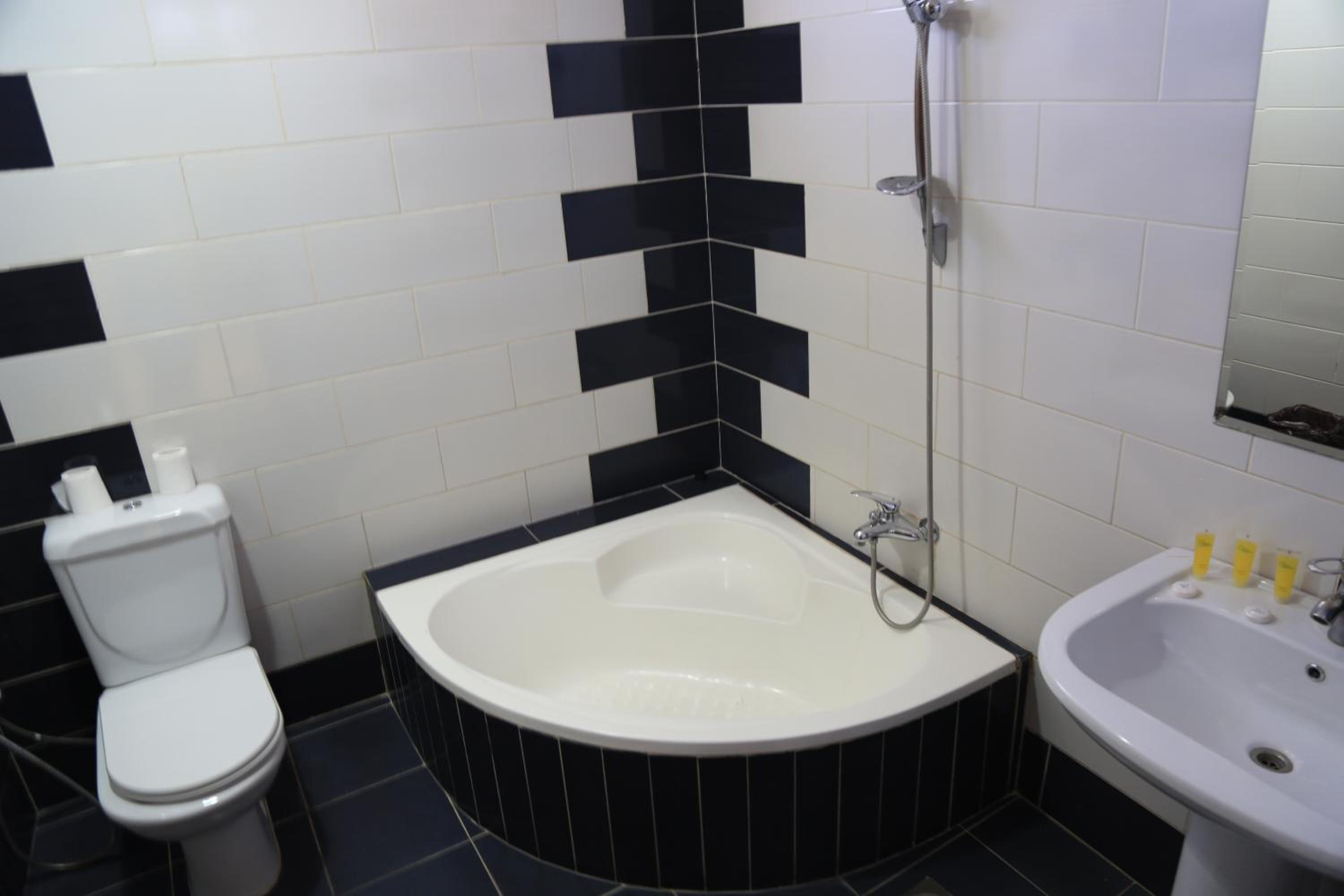 Budget Single Room photo 3