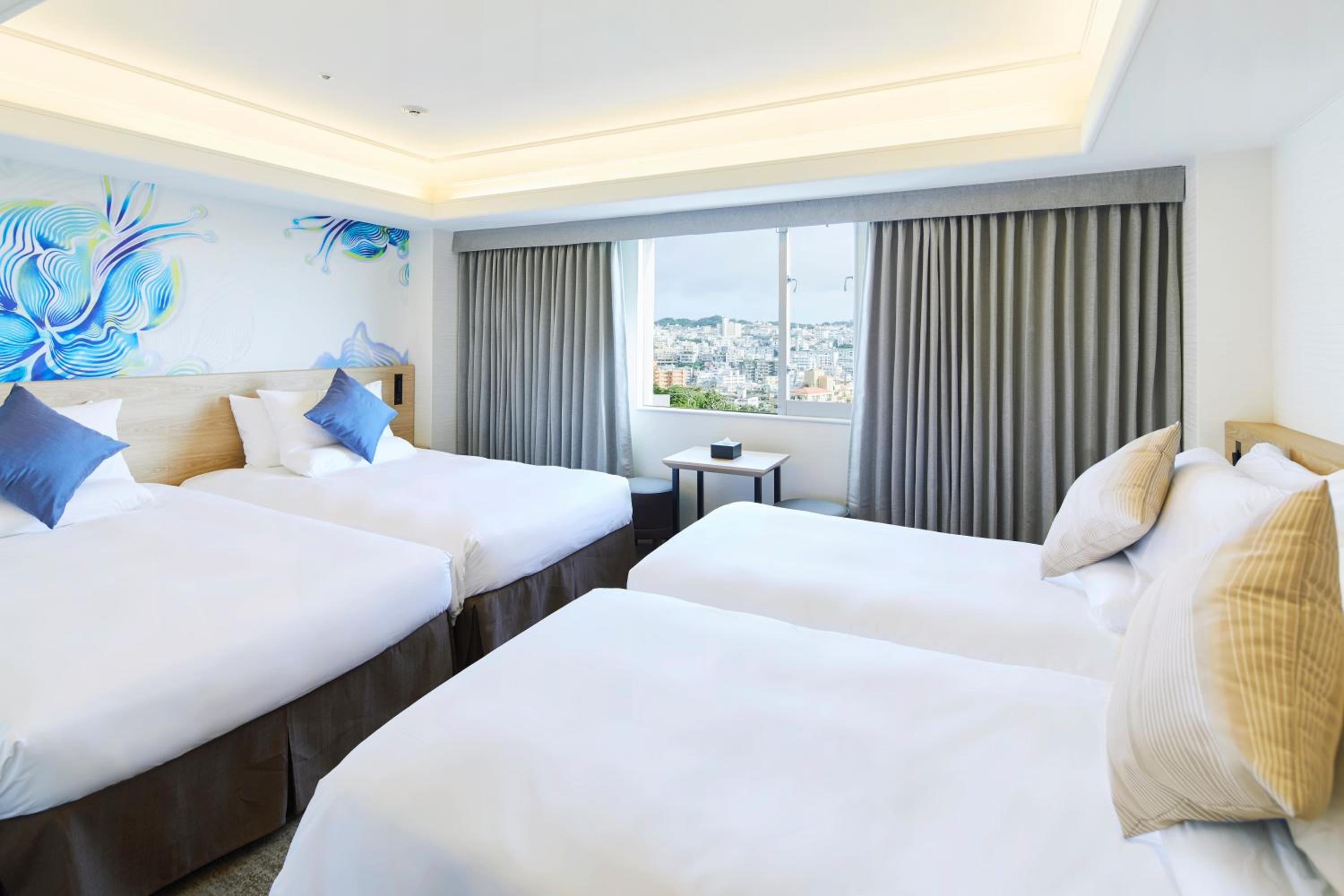 Deluxe Twin Room - Non-Smoking - Photo 5