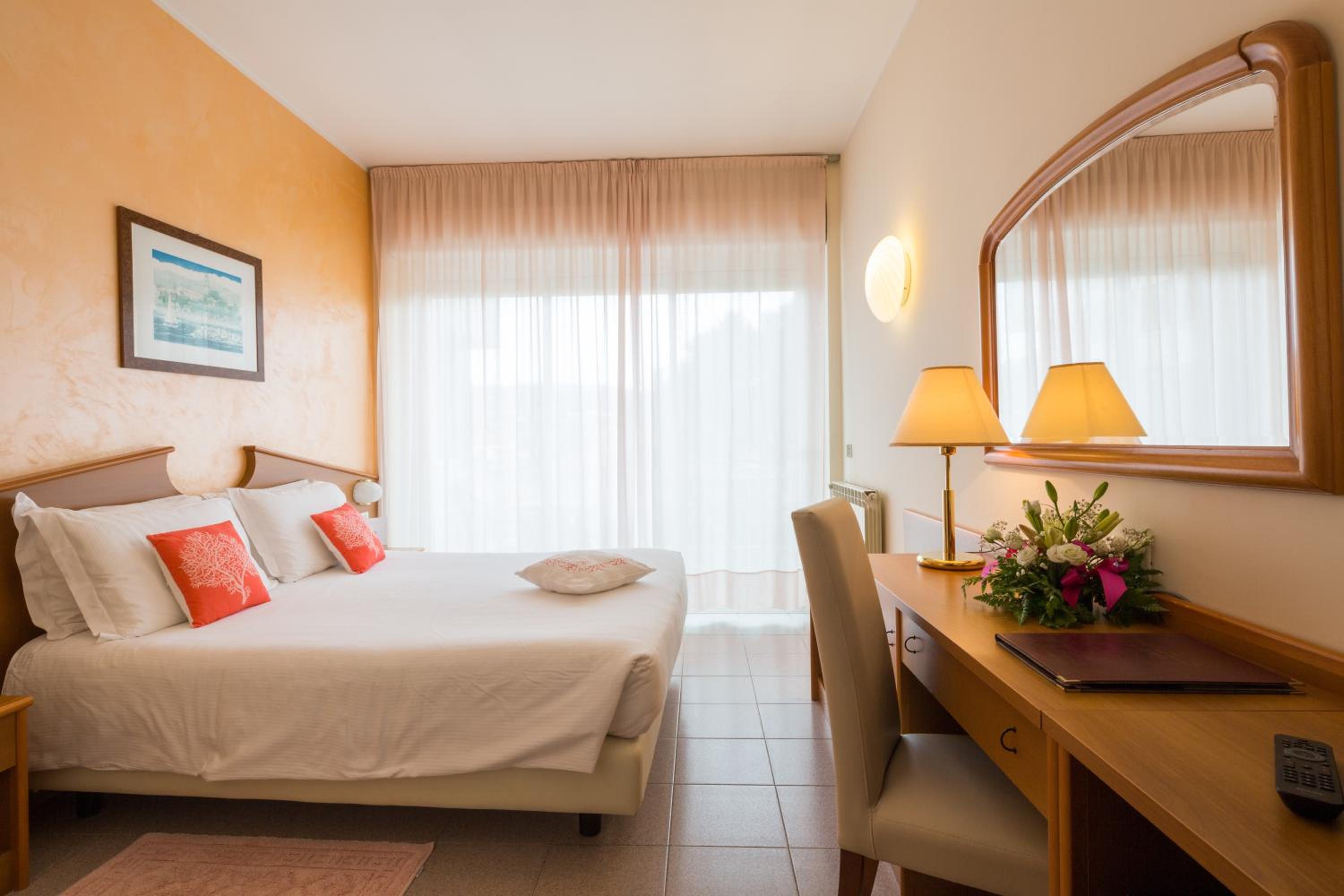 Double Room - Photo 4