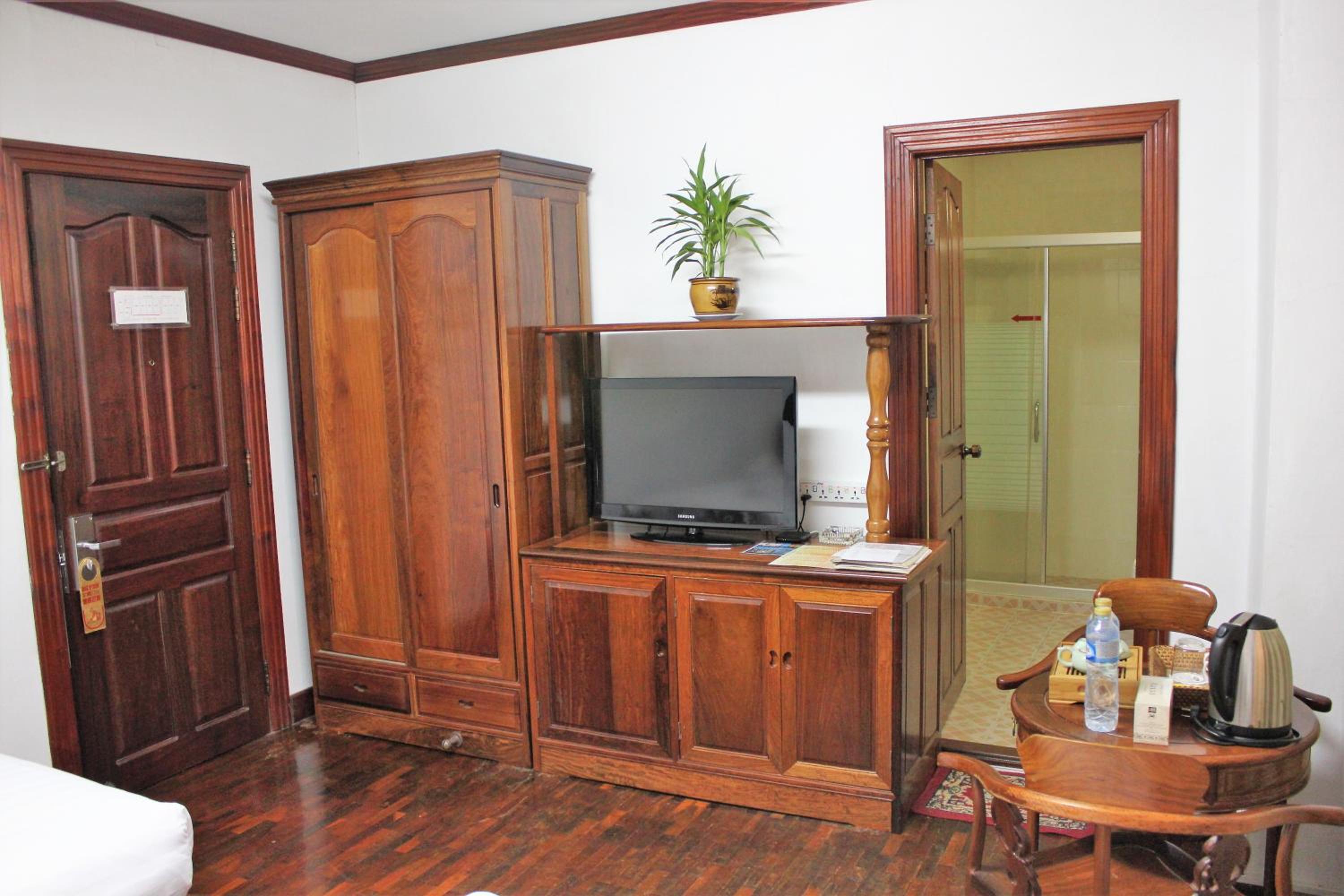 Standard Twin Room photo 2