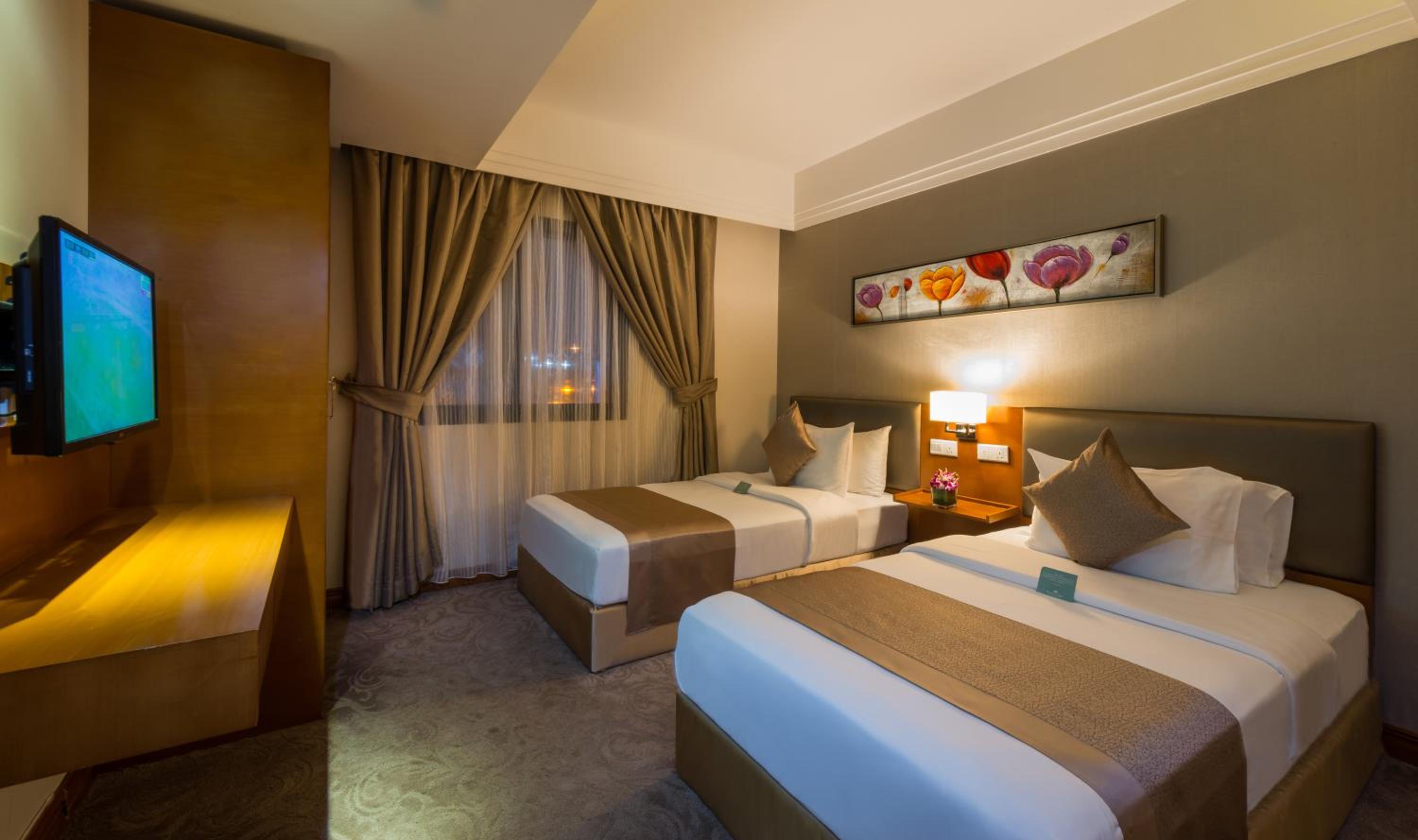 Deluxe Junior Suite - Photo 3