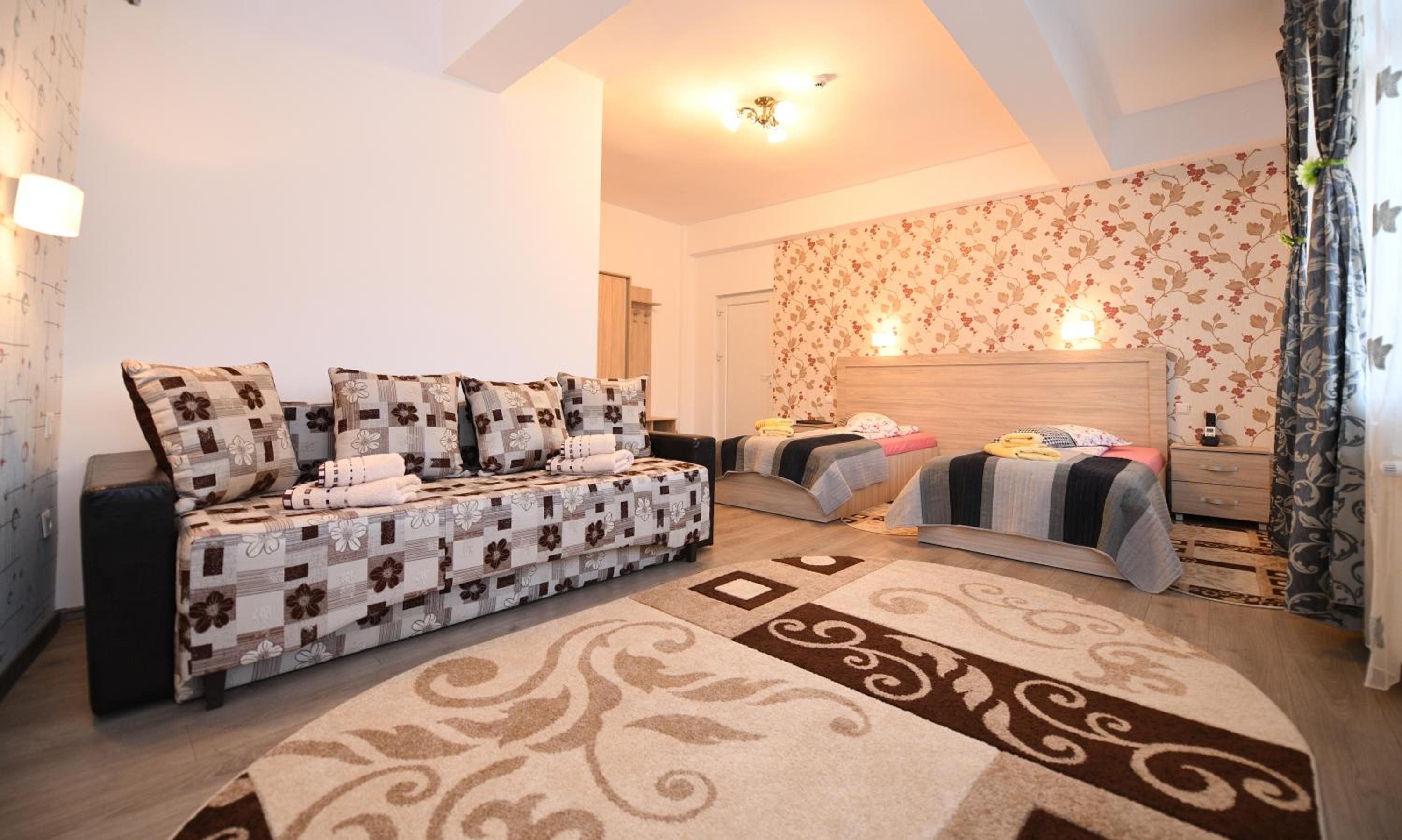 Quadruple Room - Photo 6