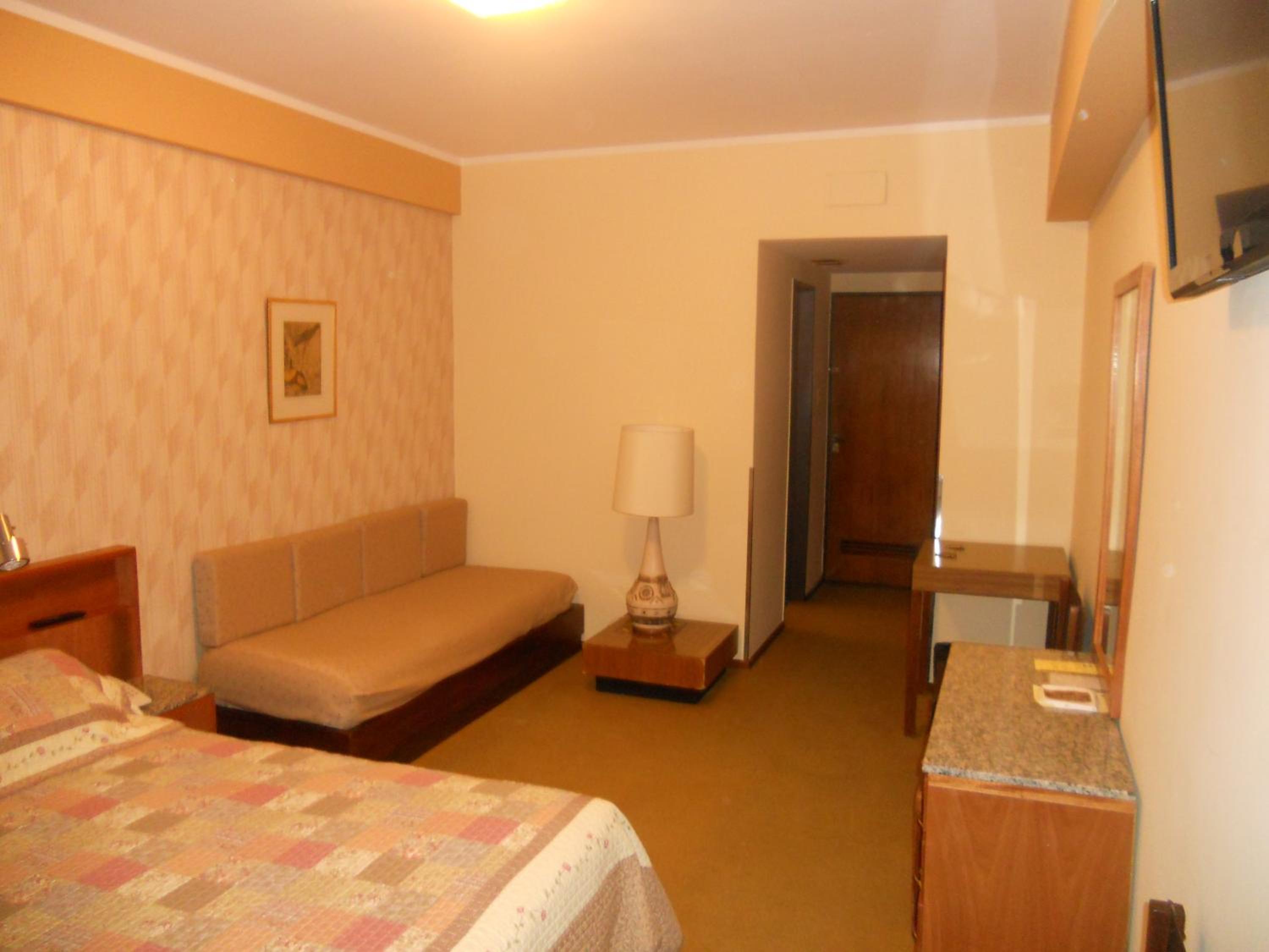 Triple Room photo 3