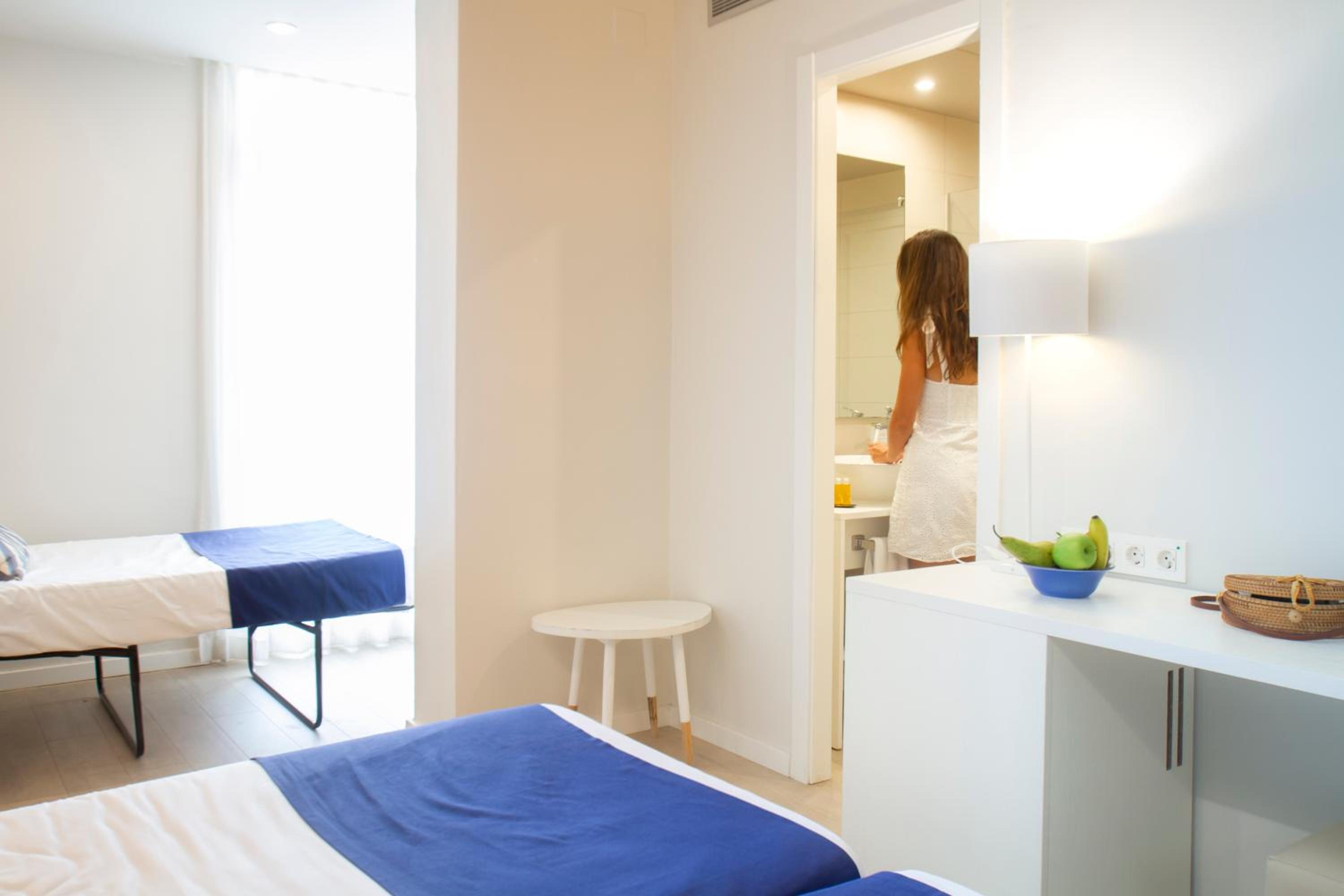 Deluxe Triple Room - Photo 7