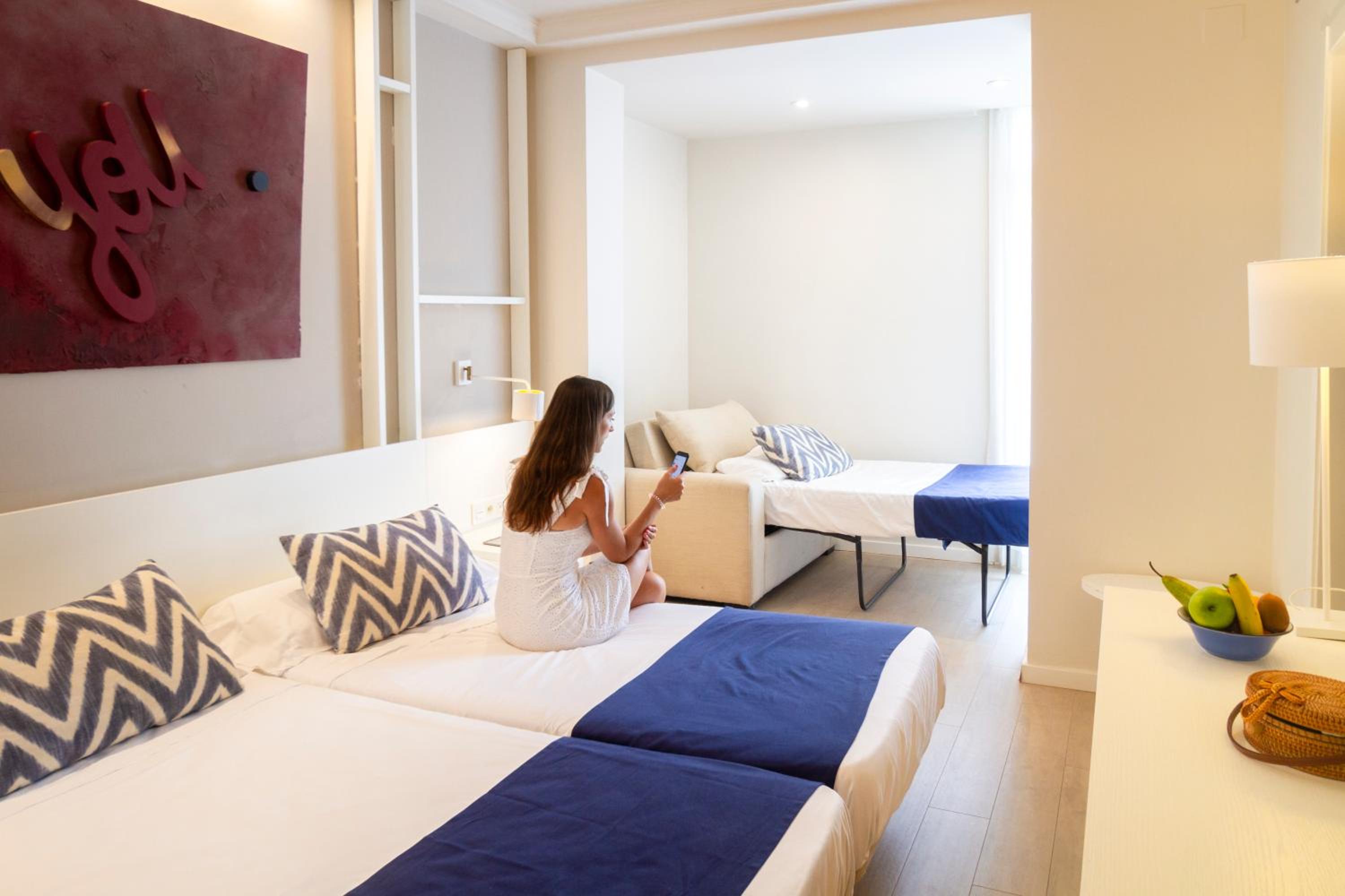 Deluxe Triple Room - Photo 6