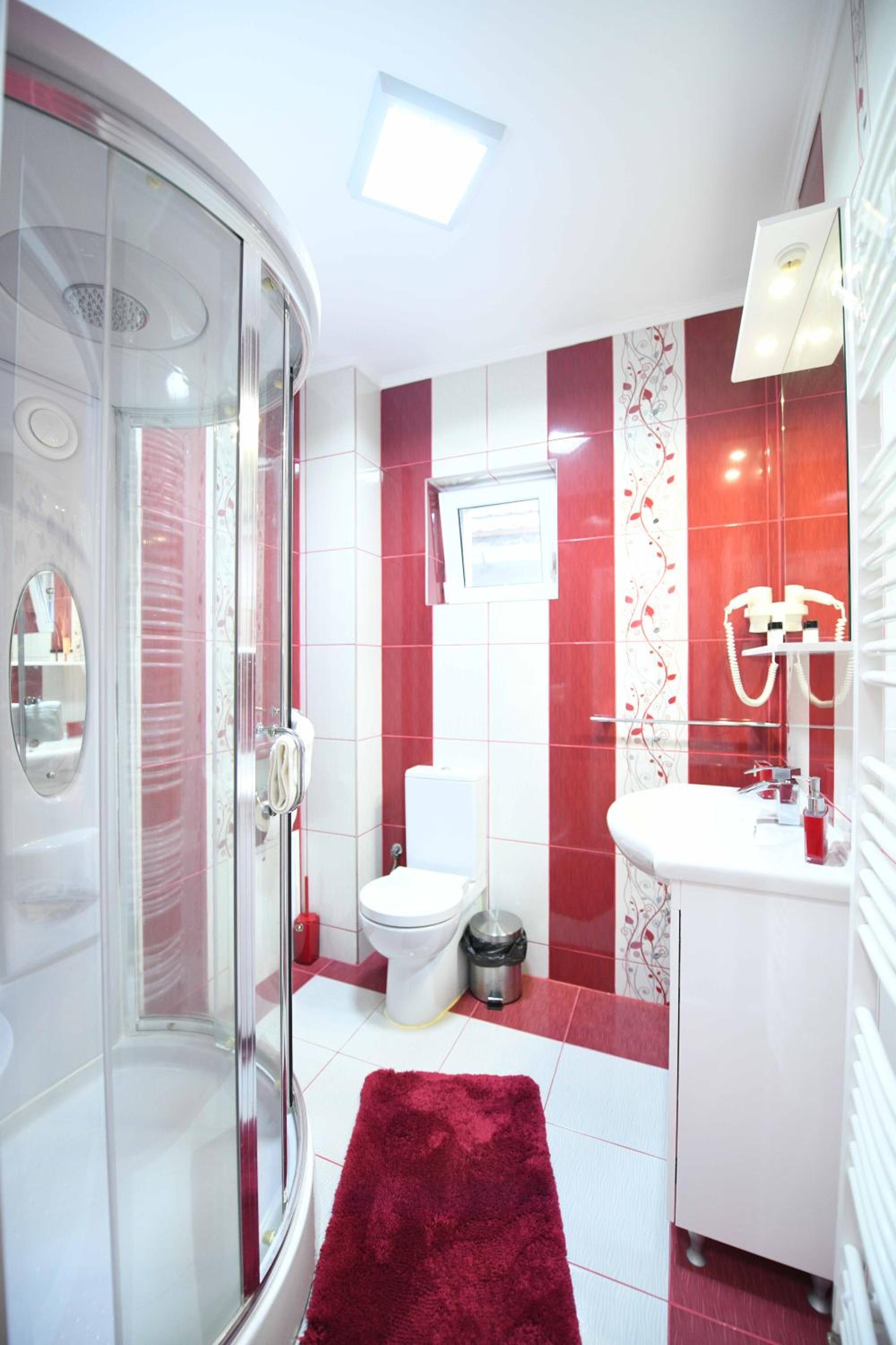 Double Room - Photo 21