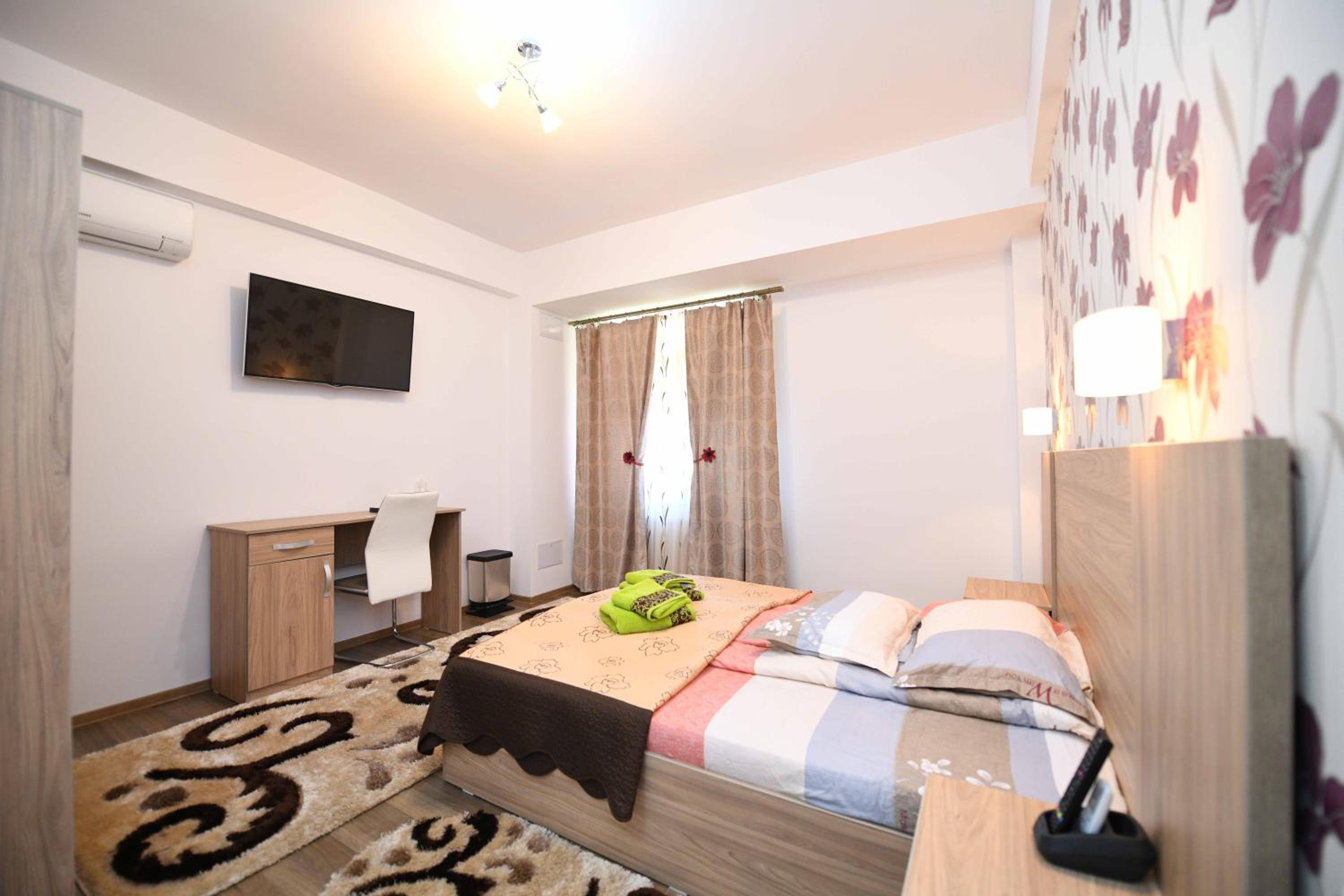 Double Room - Photo 24