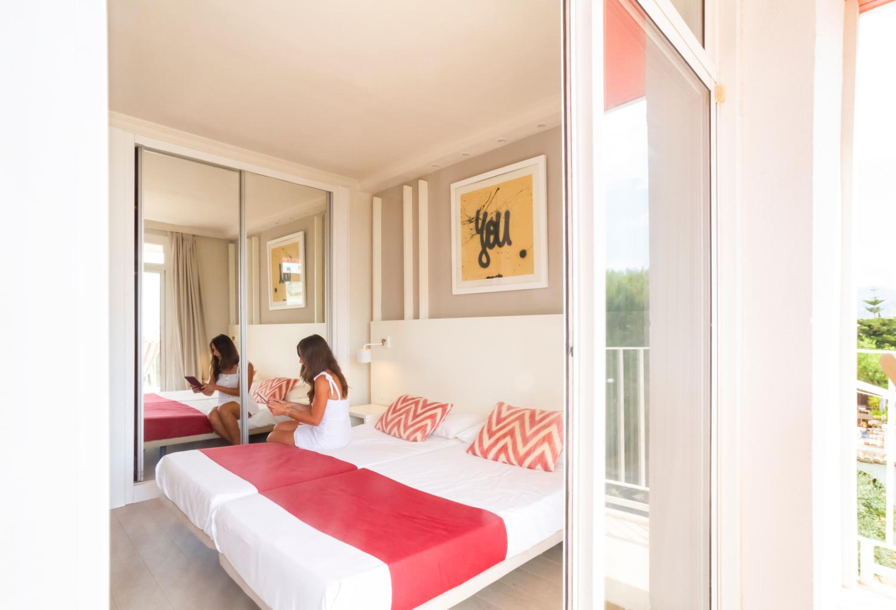 Standard Double or Twin Room - Photo 1