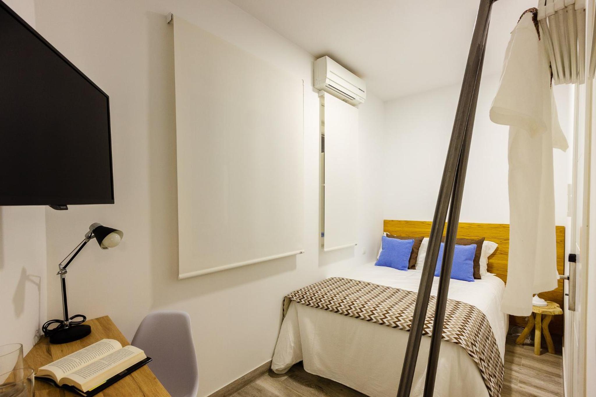 Budget Single Room photo 2