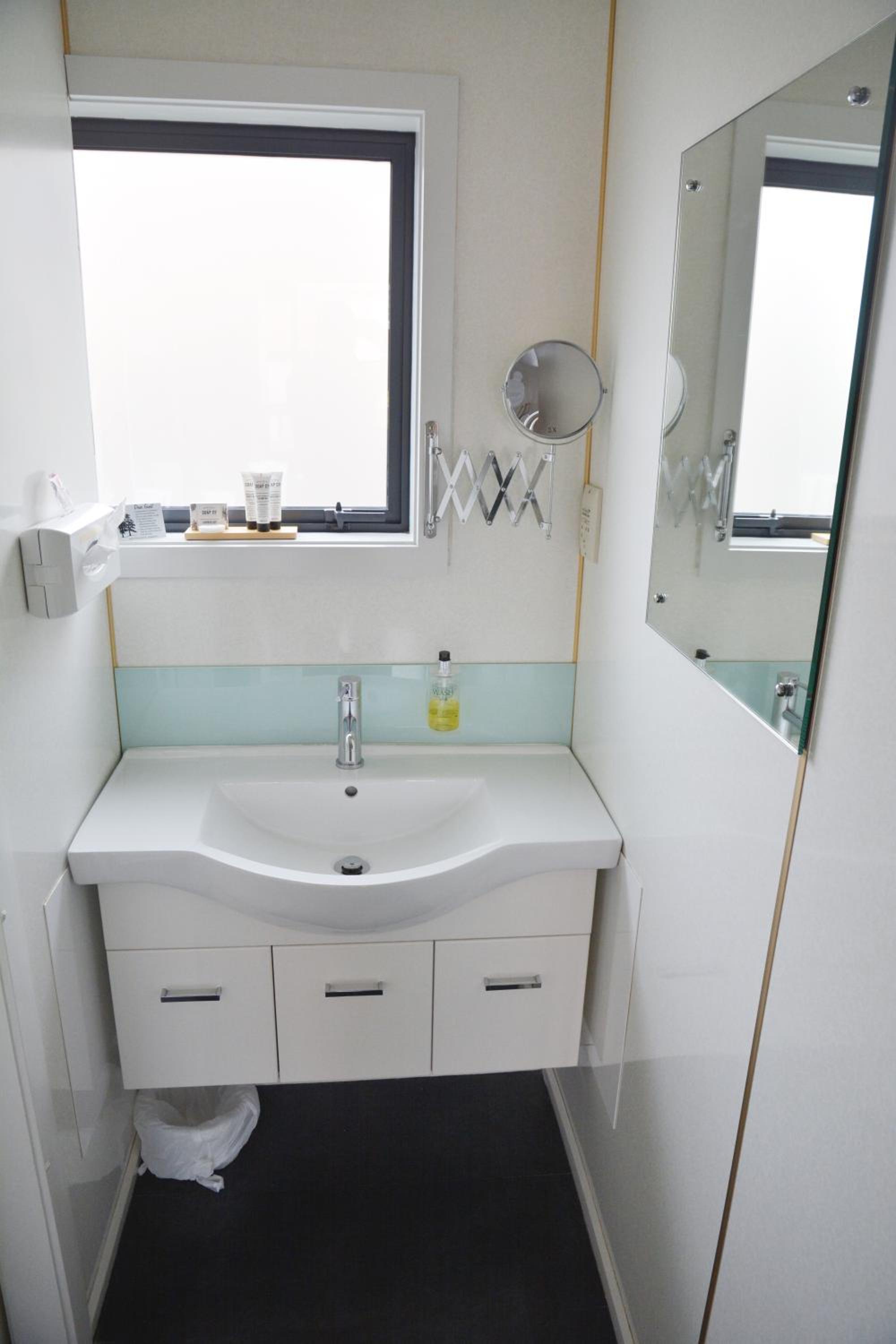 One-Bedroom Apartment - Photo 13