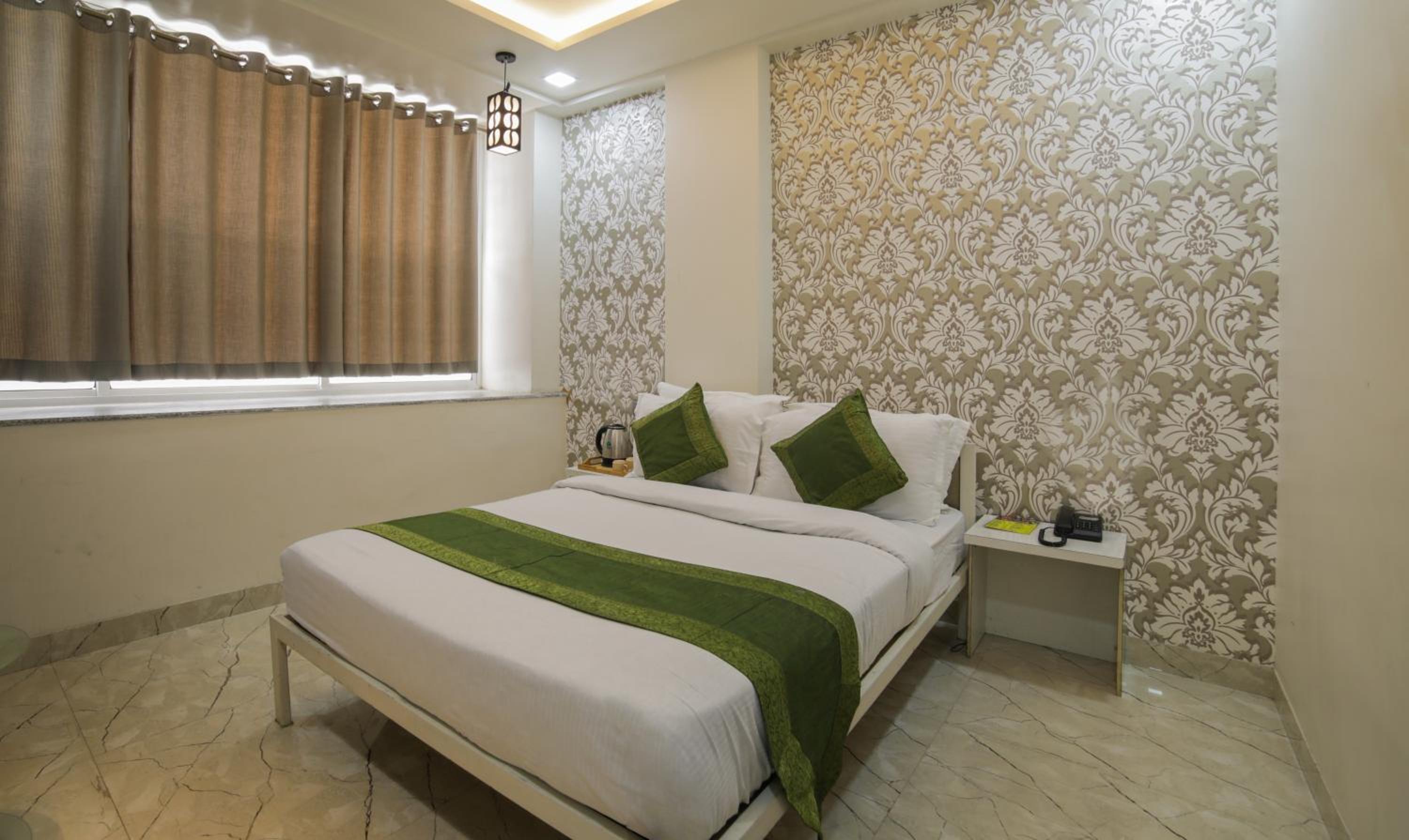Standard Double Room - Photo 14
