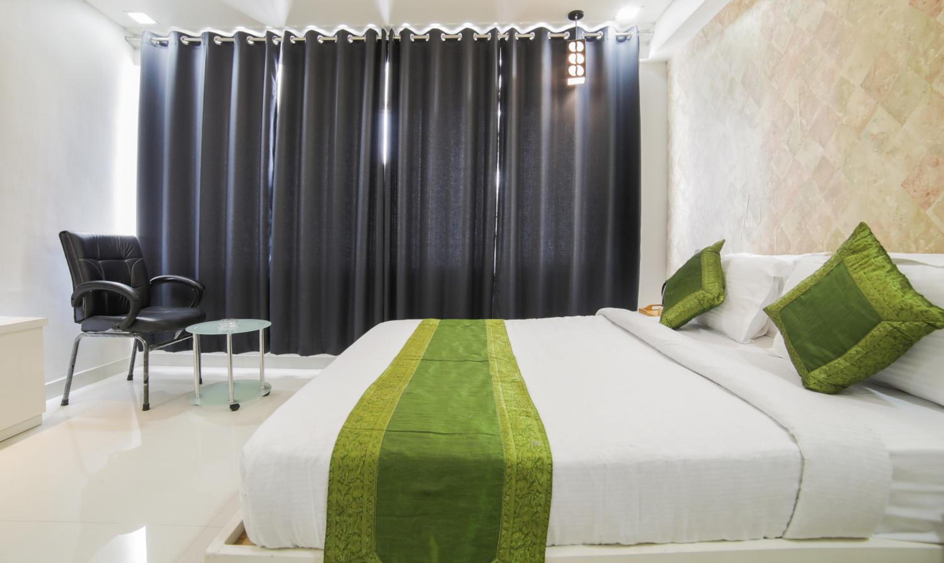 Standard Double Room - Photo 3