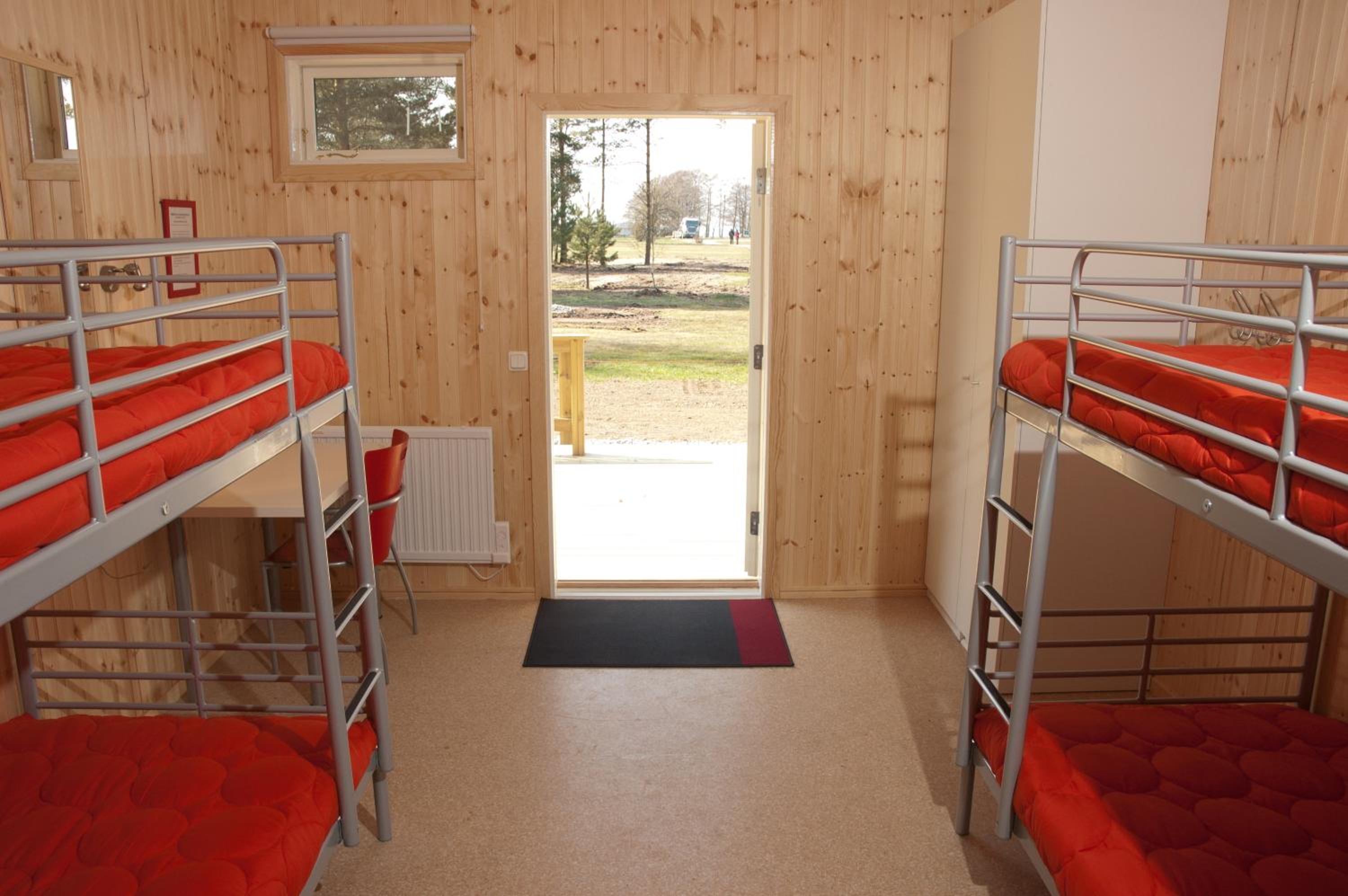 Economy Quadruple Room with Shared Bathroom photo 1