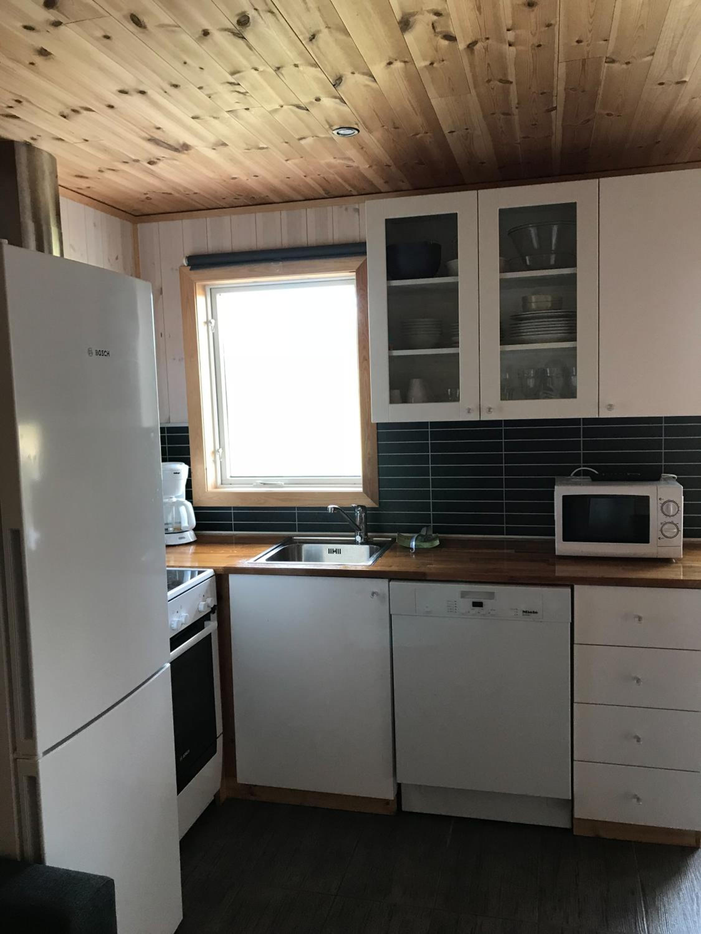 Apartment with Sea View - Photo 8