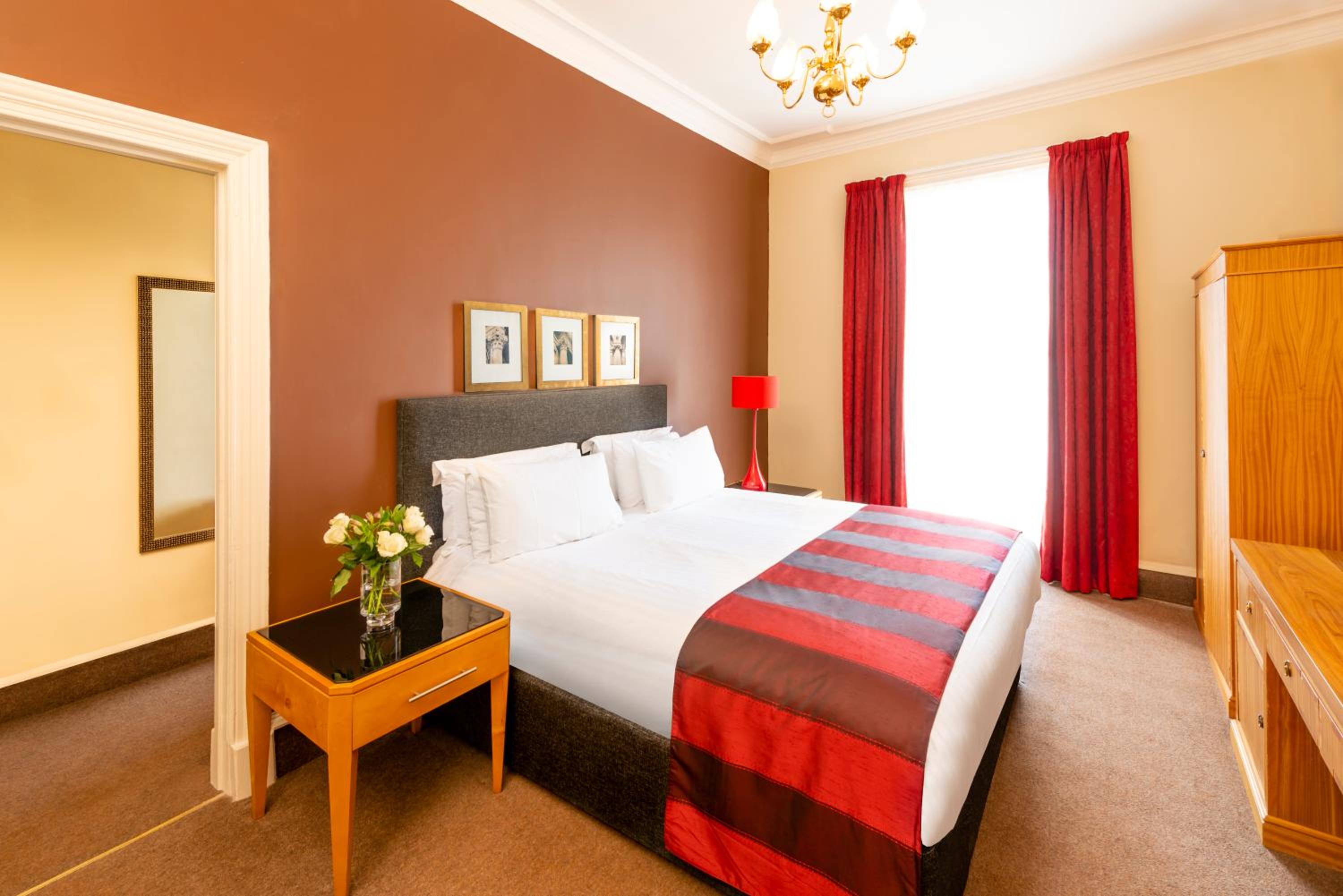 Junior Suite - Photo 1