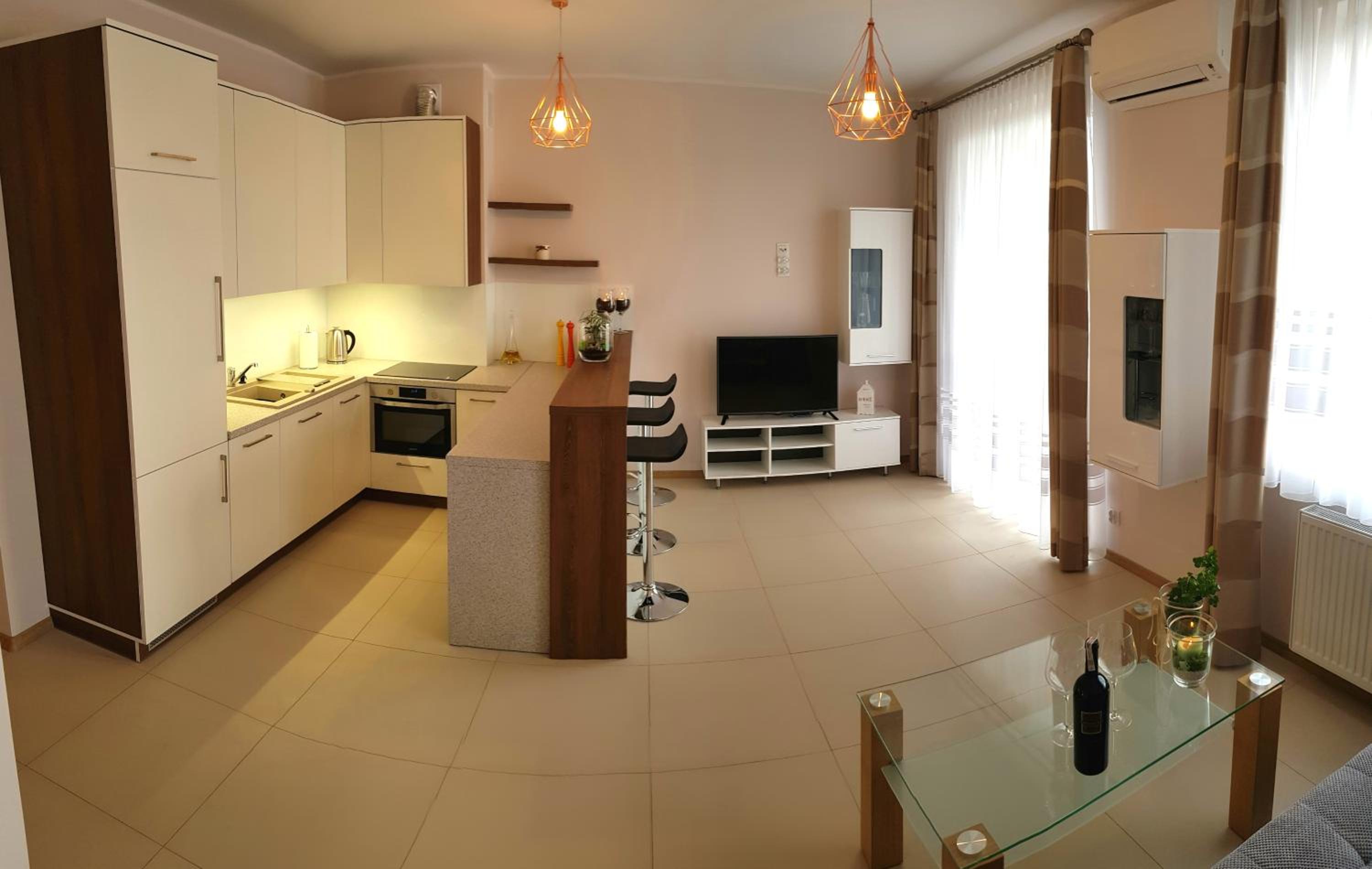 One-Bedroom Apartment