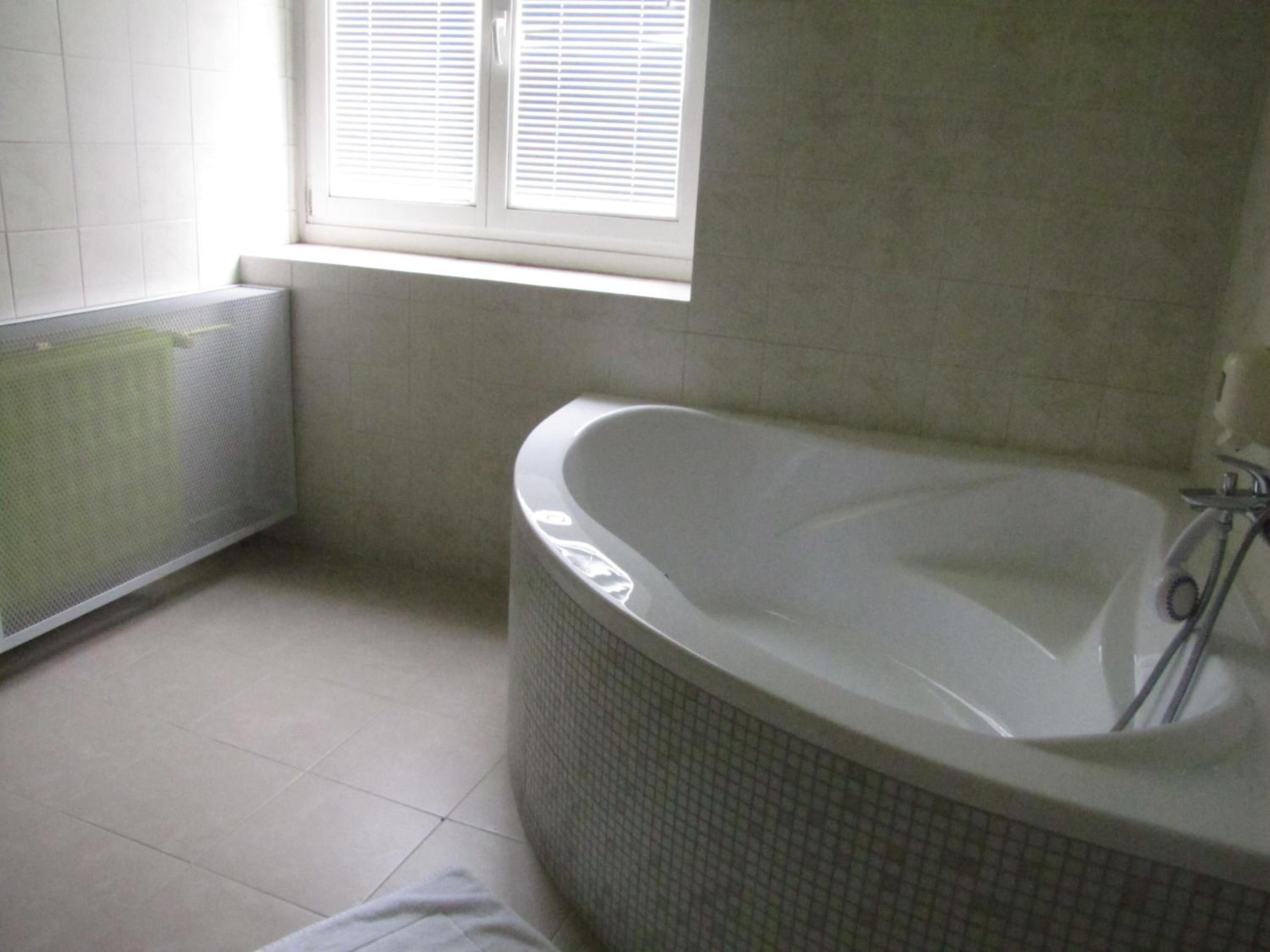 Suite - Photo 6