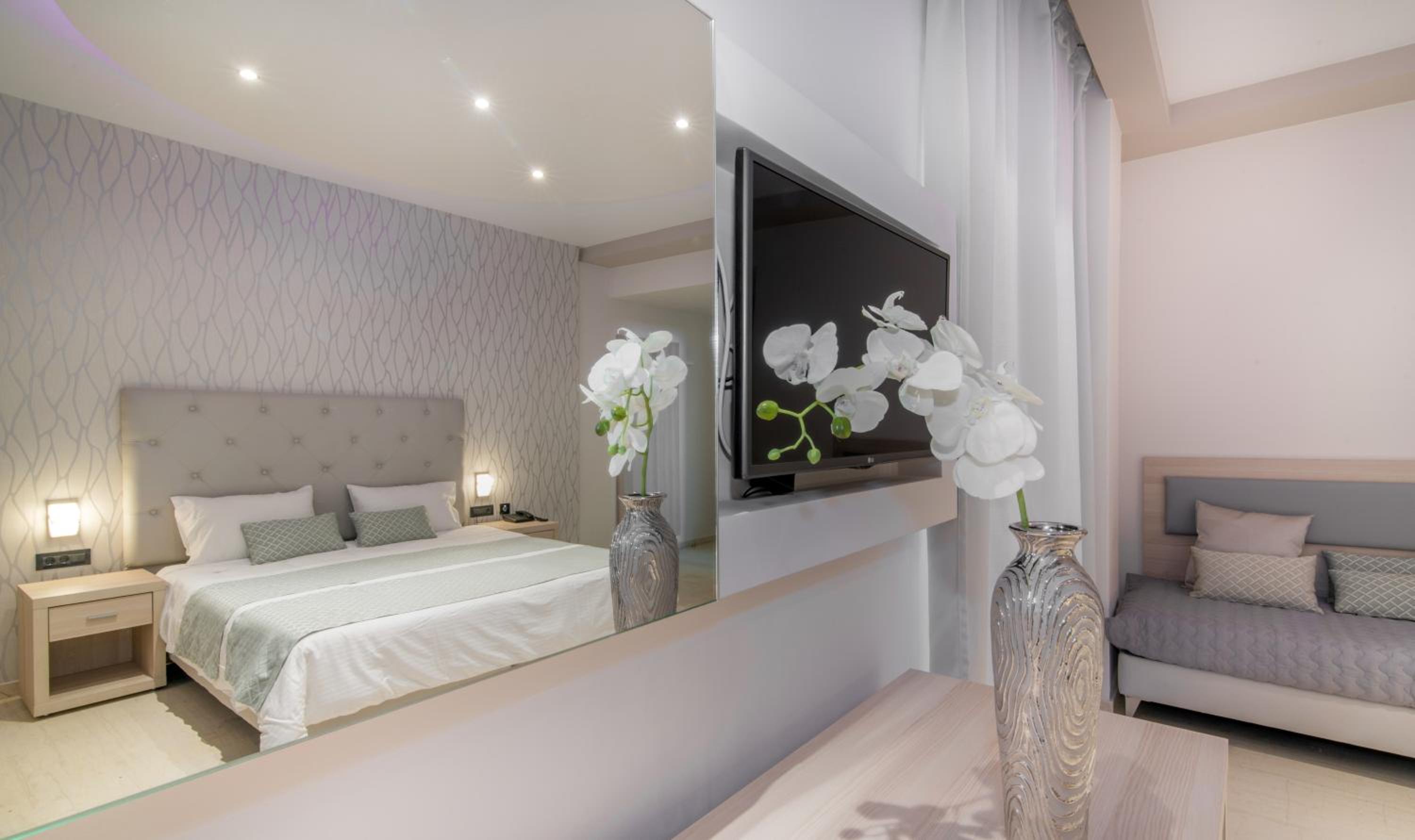 Superior Triple Room with Balcony - Photo 6