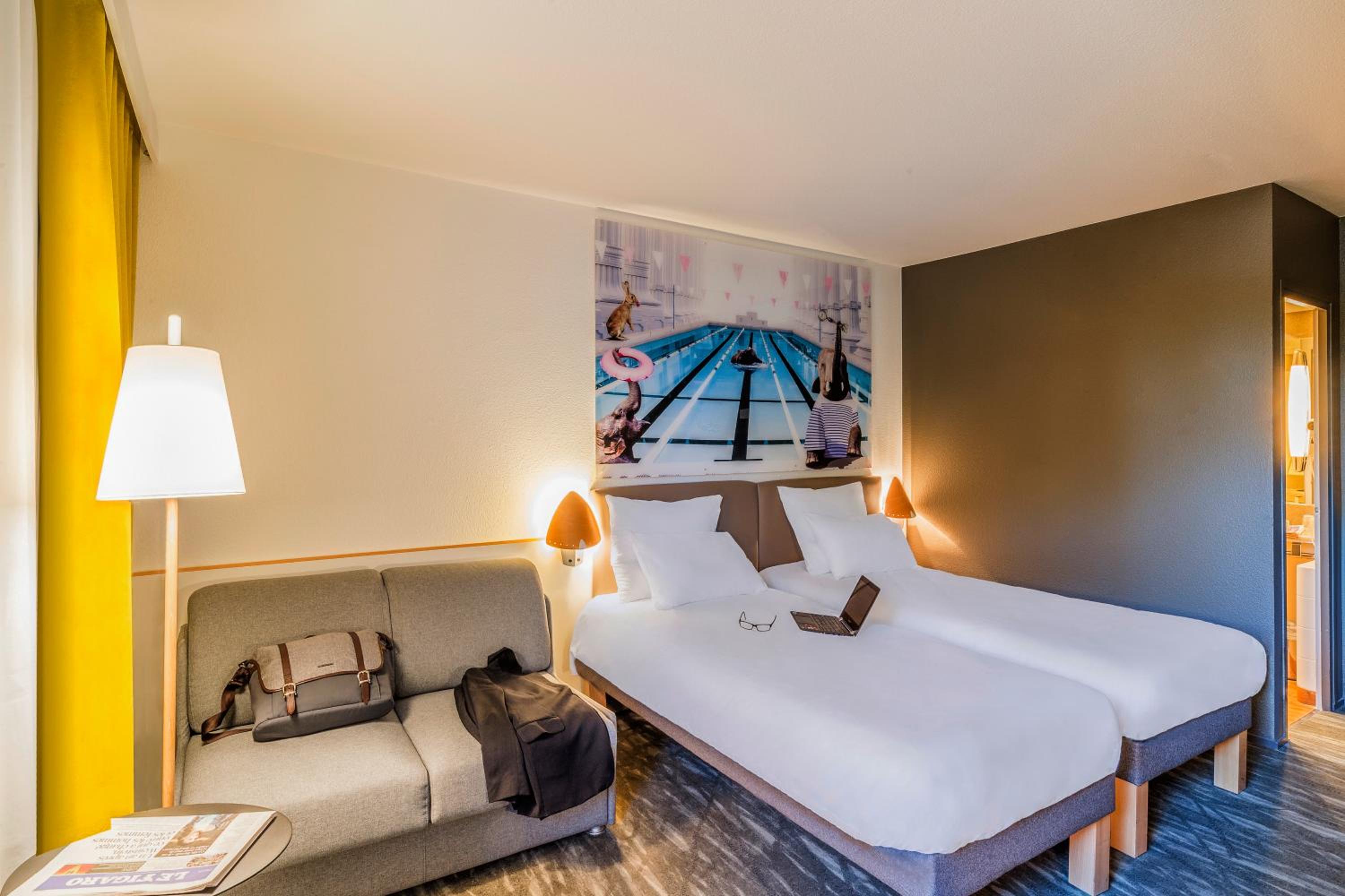 Double Room with Sofa Bed - Photo 10