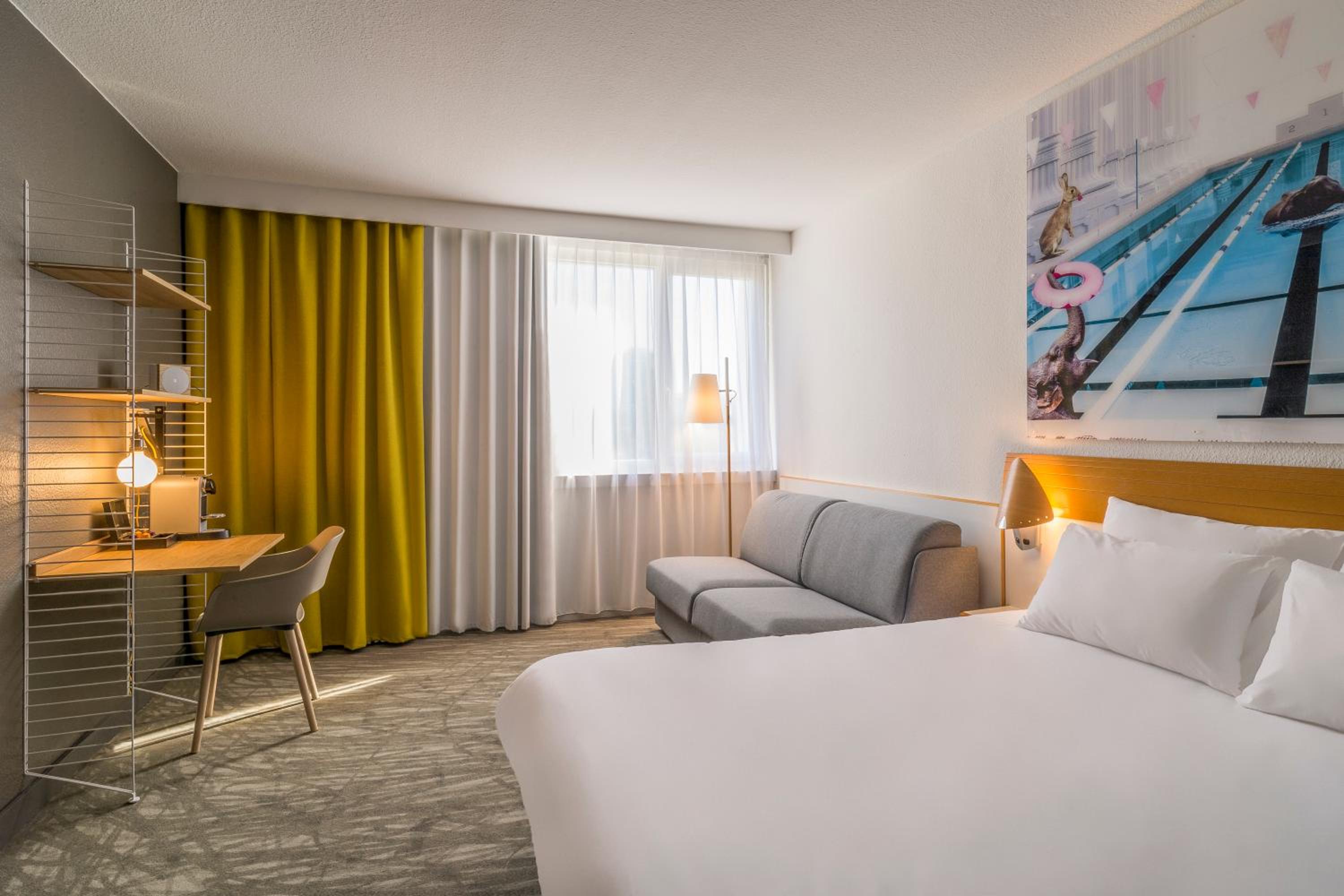 Double Room with Sofa Bed - Photo 4