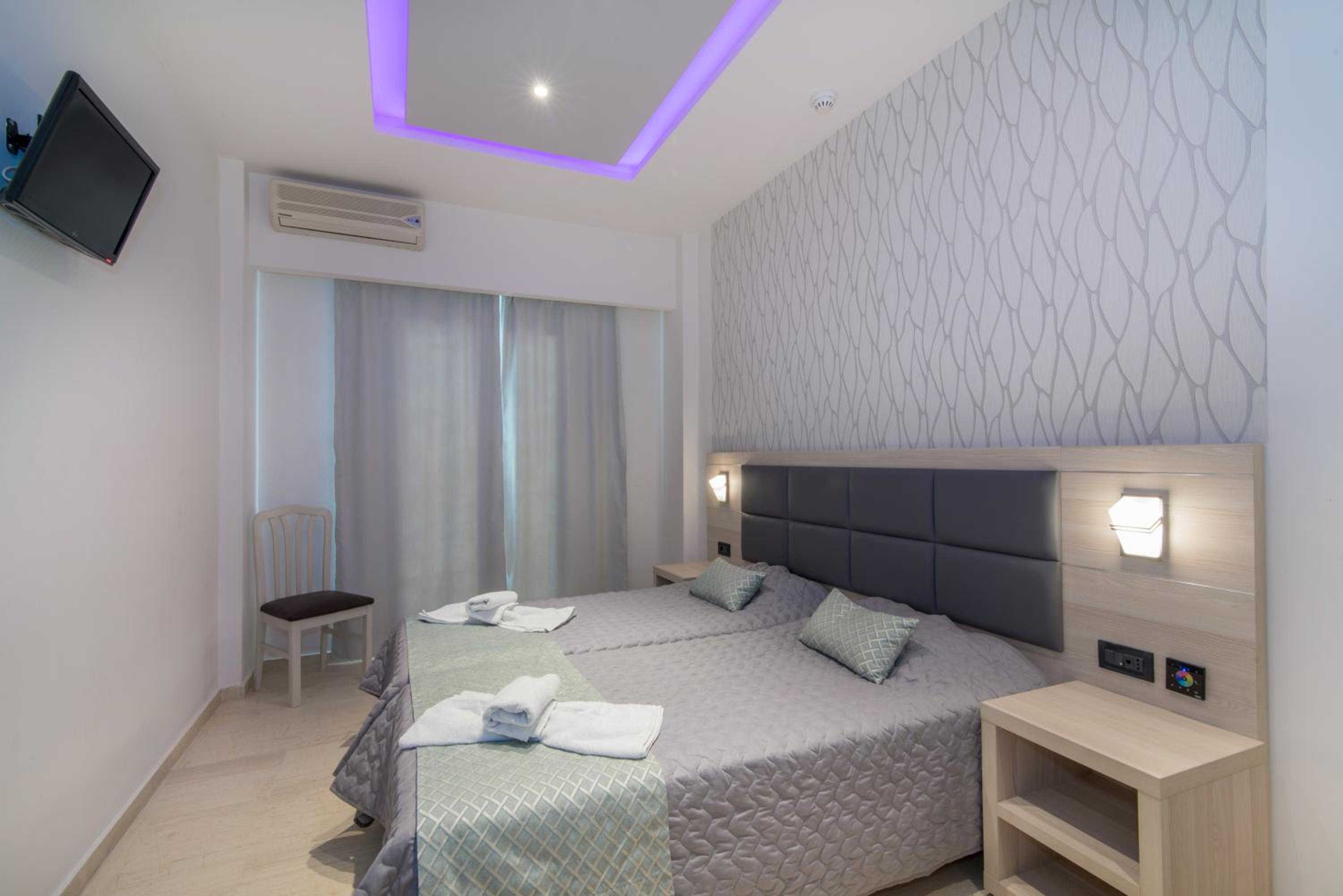 Superior Double or Twin Room with Balcony - Photo 12